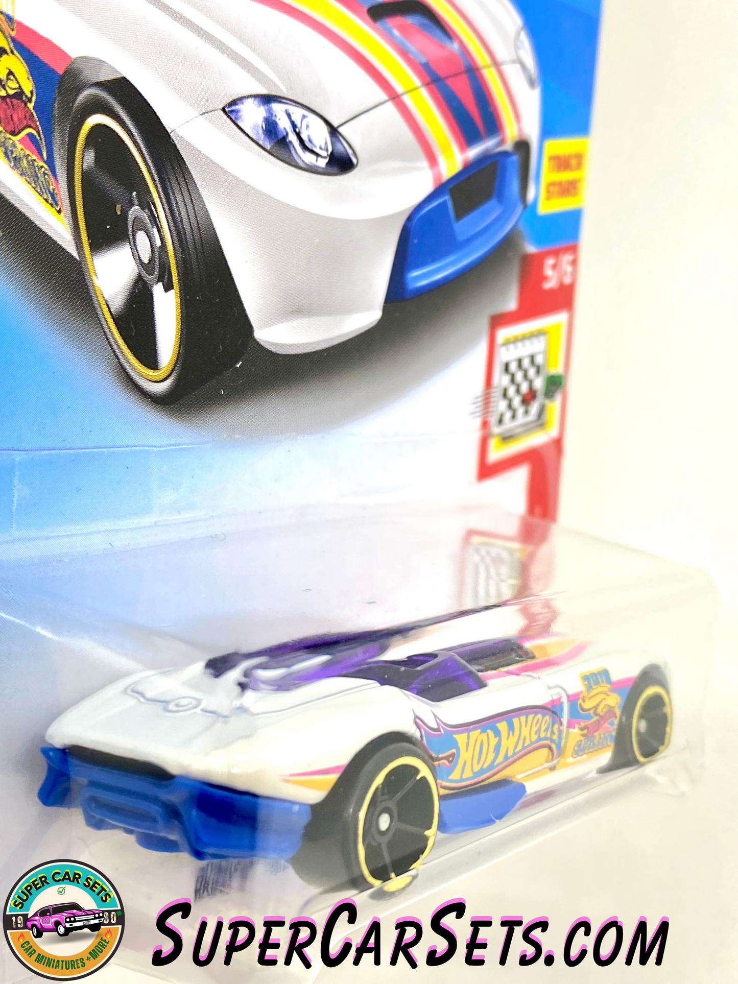 TREASURE HUNT - Hot Wheels Holliday Racers 2018 (5/6) - Rrroadster