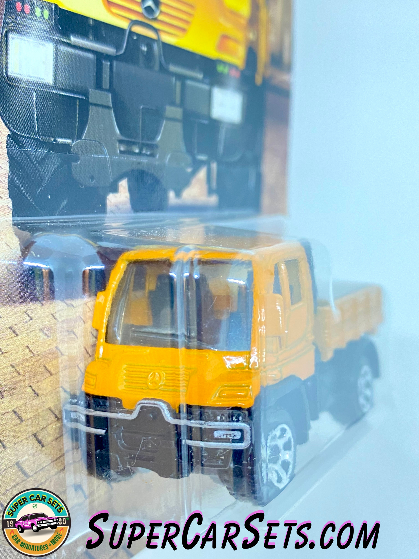 Mercedes-Benz Unimog U300 - Matchbox Germany (4/24)