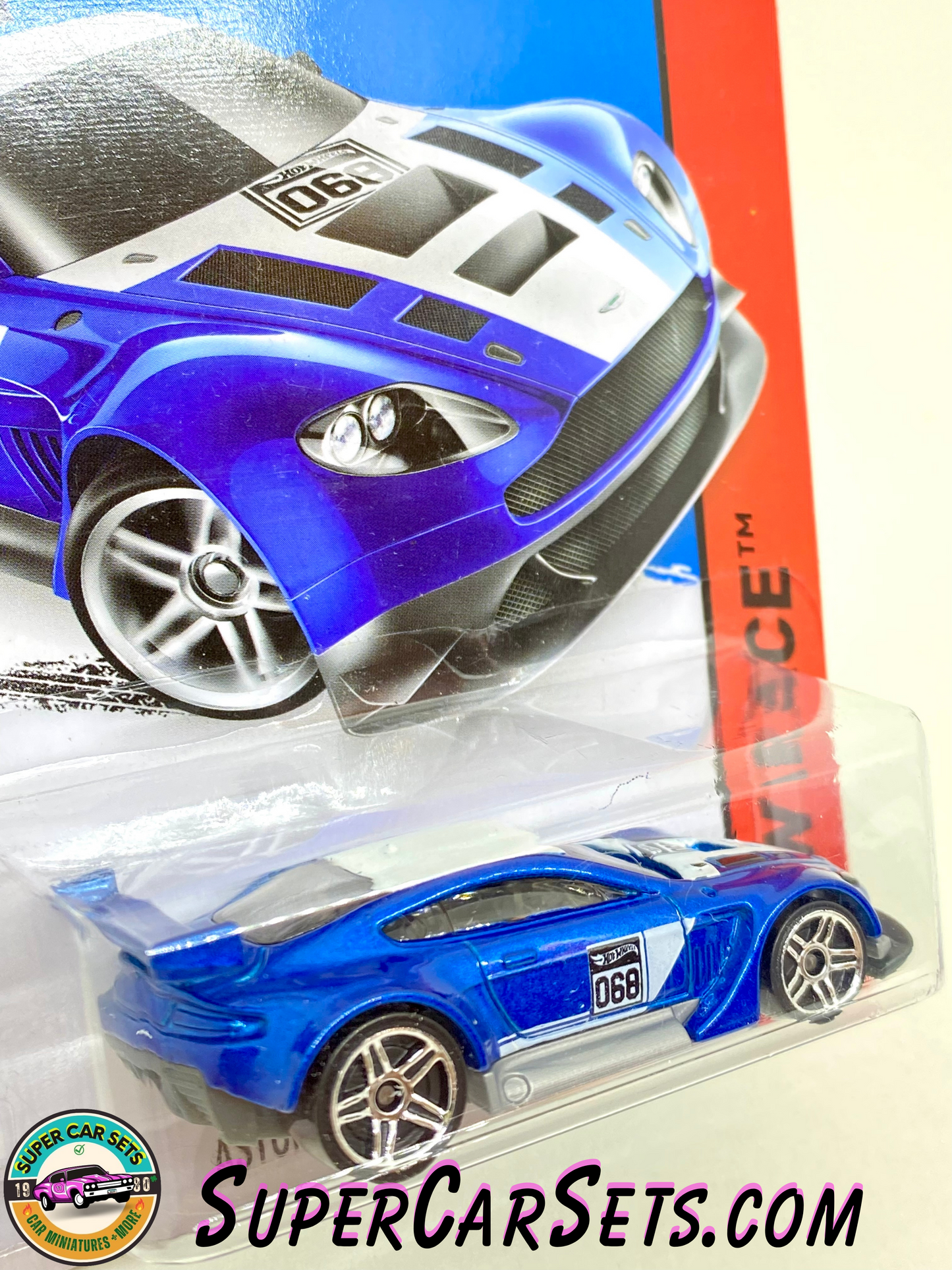 Hot Wheels HW Race 2015 Aston Martin Vantage GT3 (149/250) (Year launched 2015)