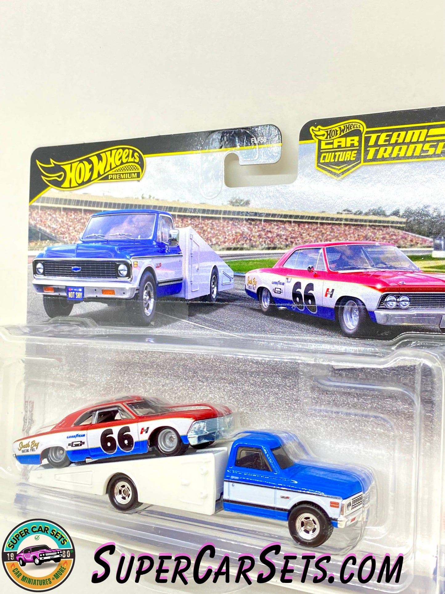 66 Chevelle + ’72 Chevy Ramp Truck - Hot Wheels Team Transport (#64)