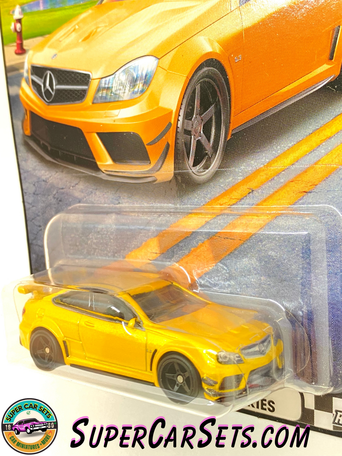 12 Mercedes-Benz C63 AMG Coupe Black Series - Hot Wheels Premium Boulevard #76