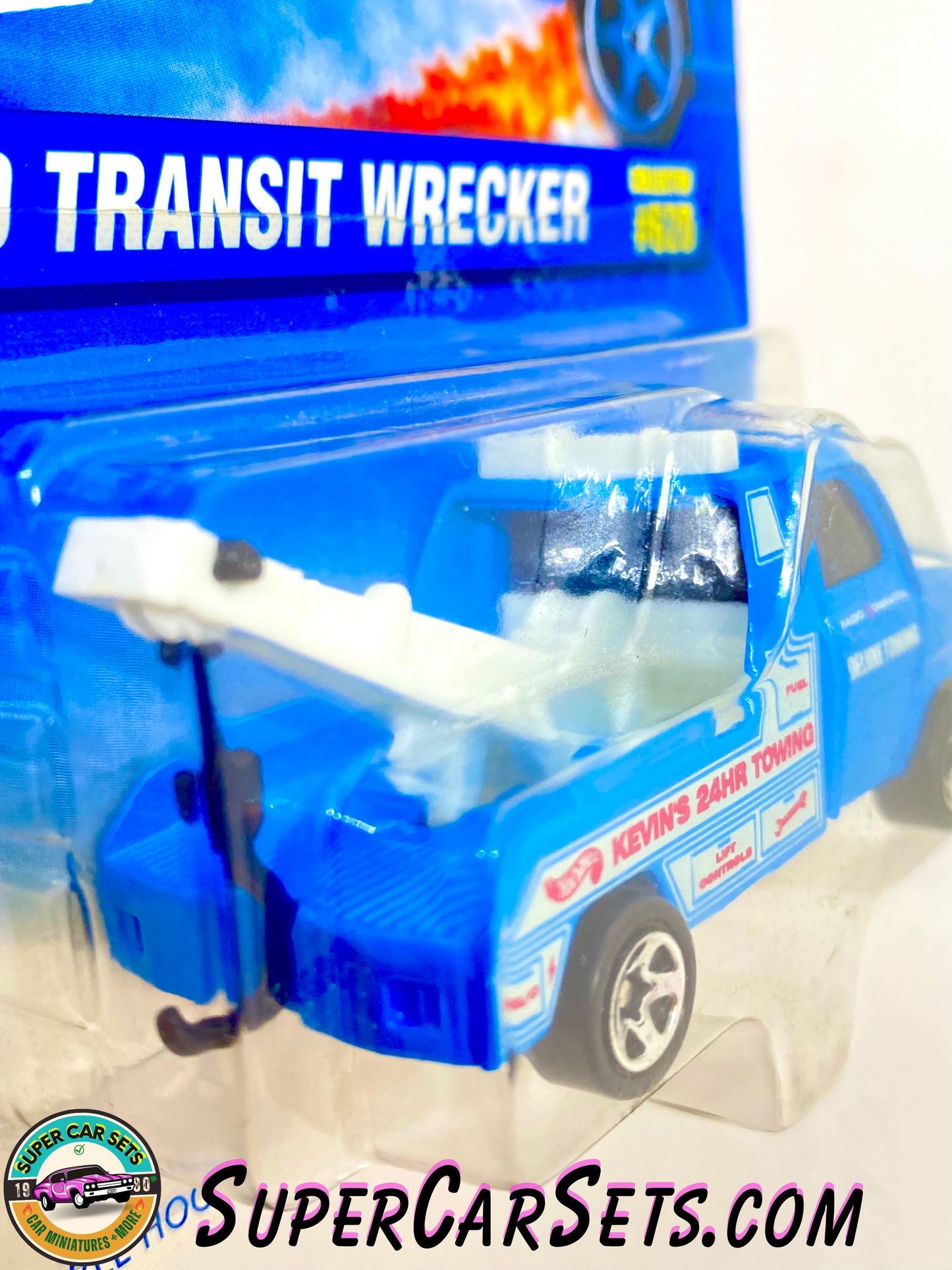 Hot Wheels (VINTAGE) (Year launched 1997) - Ford Transit Wrecker  (#620) ("Kevin’s 24hr Towing”)