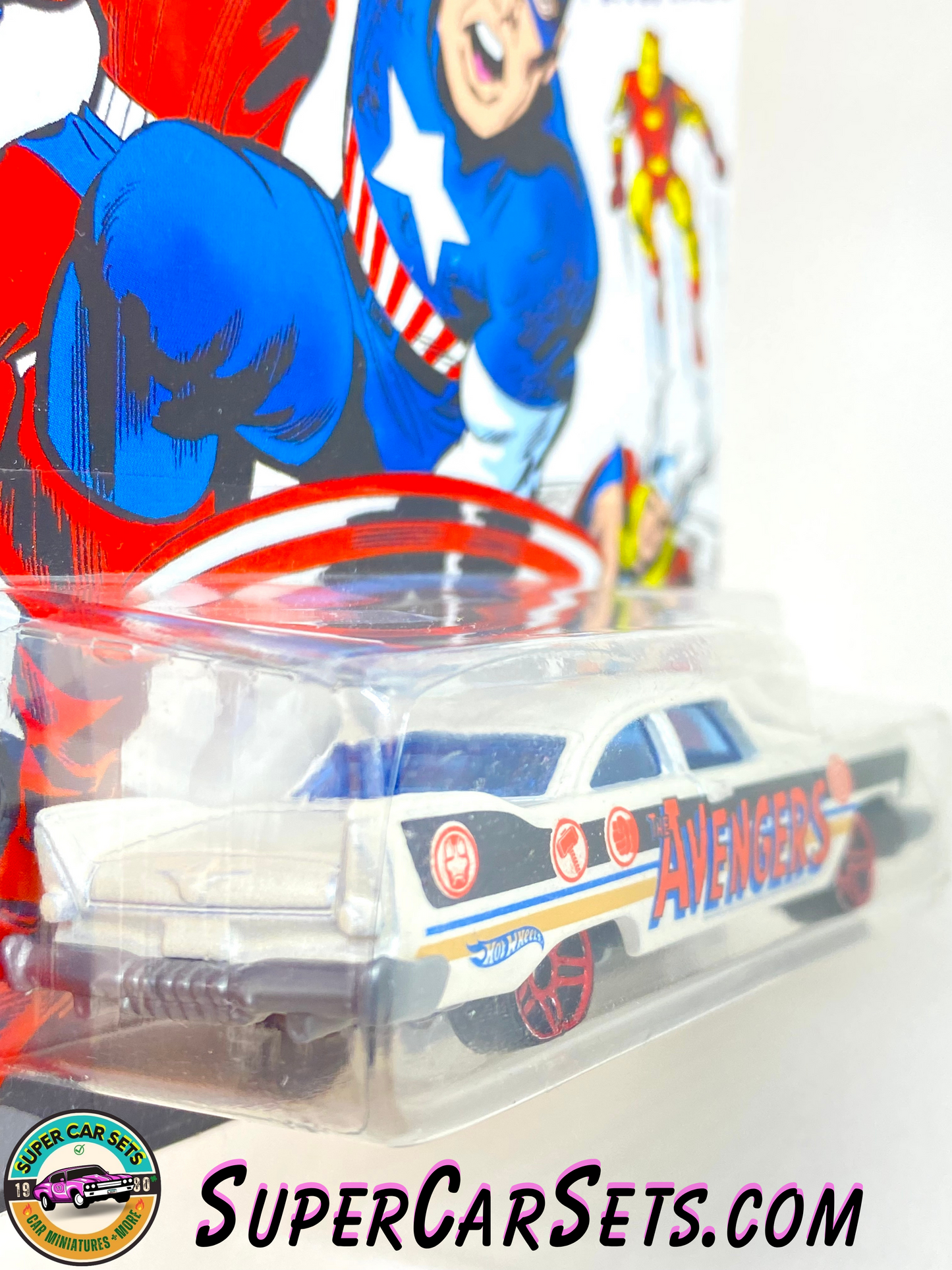 Hot Wheels - Captain America series  (6/8) - ’57 Plymouth Fury (Avengers)