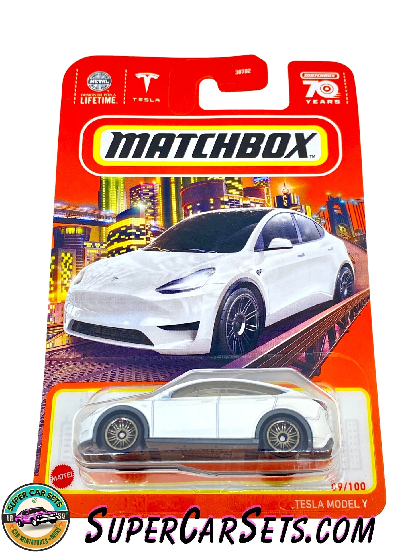 Tesla Model Y (white colour) - (89/100) - Matchbox