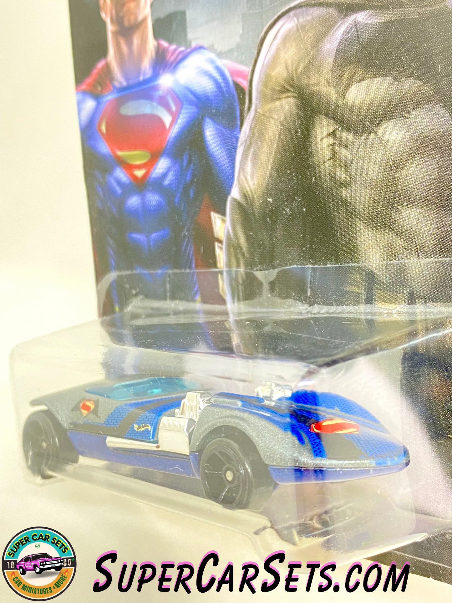 Twin Mill - Hot Wheels Batman vs Superman (1/7)