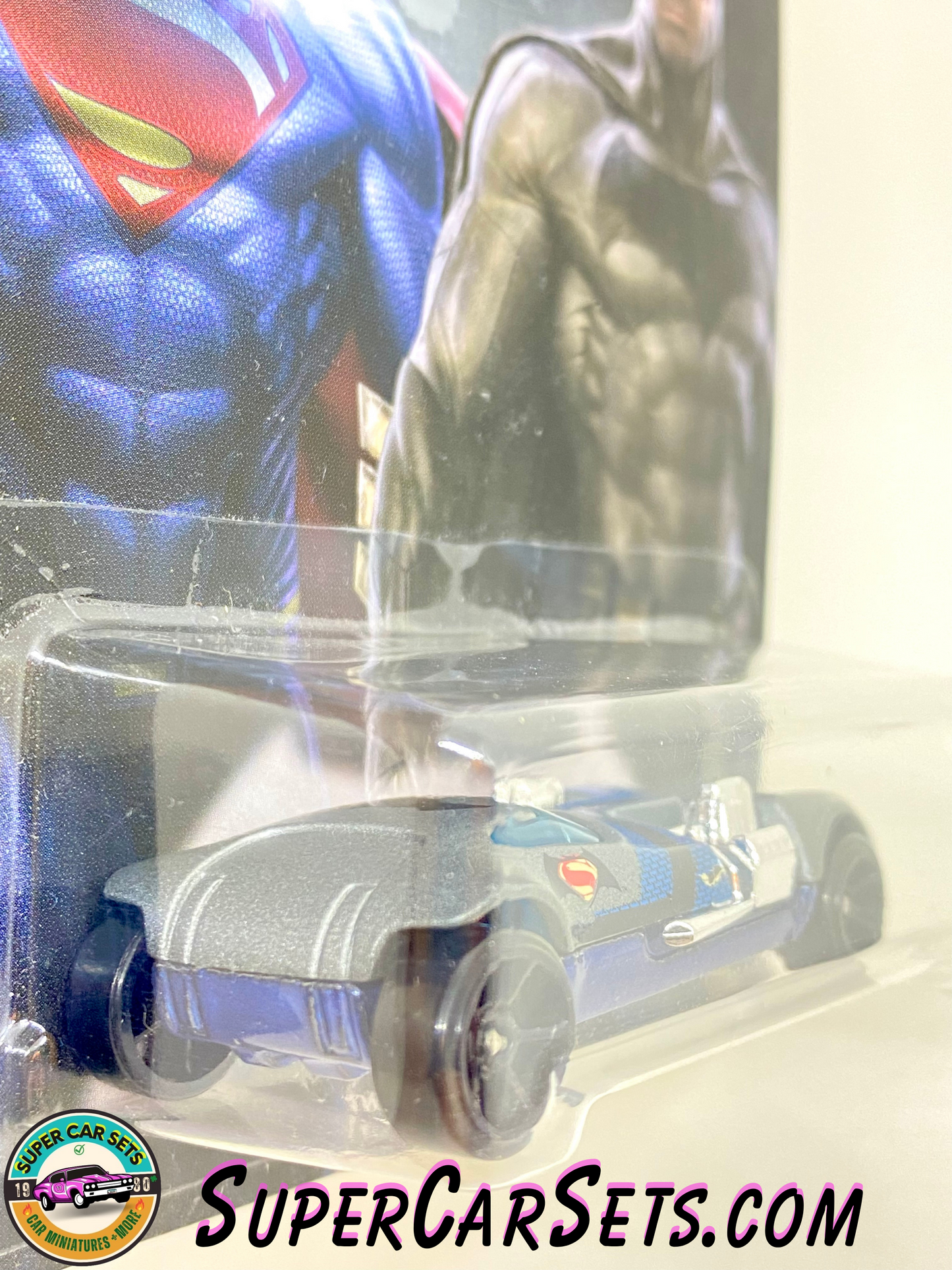 Twin Mill - Hot Wheels Batman vs Superman (1/7)