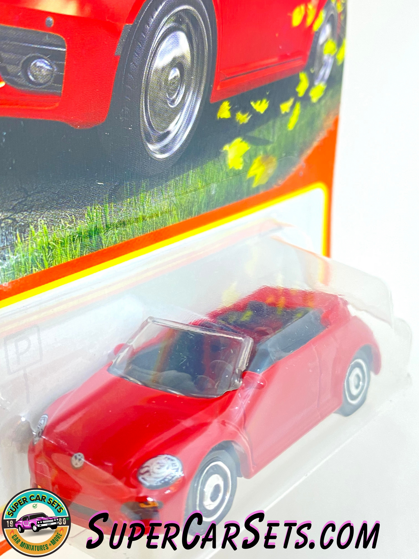 2019 Volkswagen Beetle Convertible (red colour) (98/100) - Matchbox