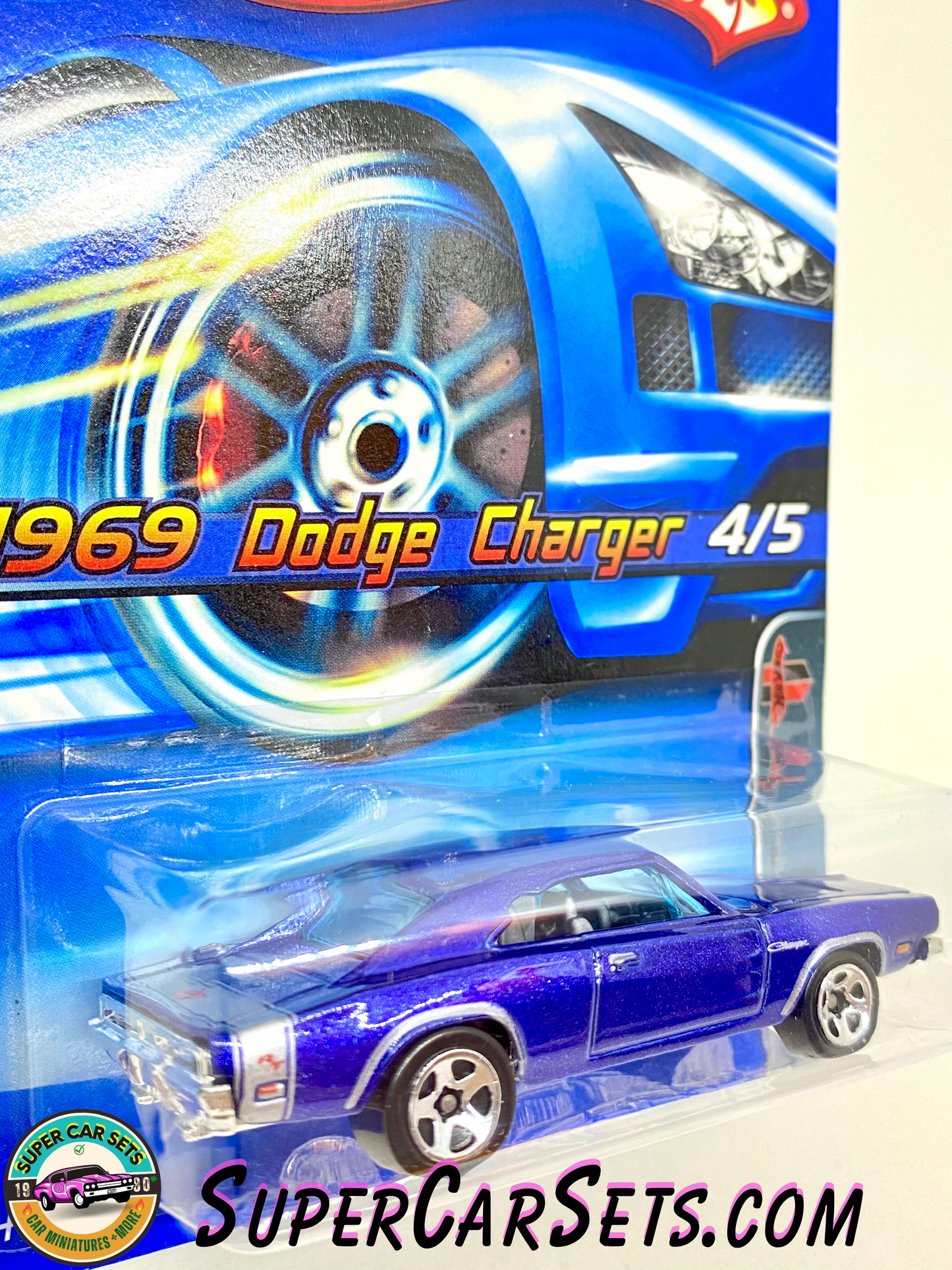 1969 Dodge Charger - Hot Wheels Muscle Mania (4/5) (#104) (G6831) (Year launched 2005)