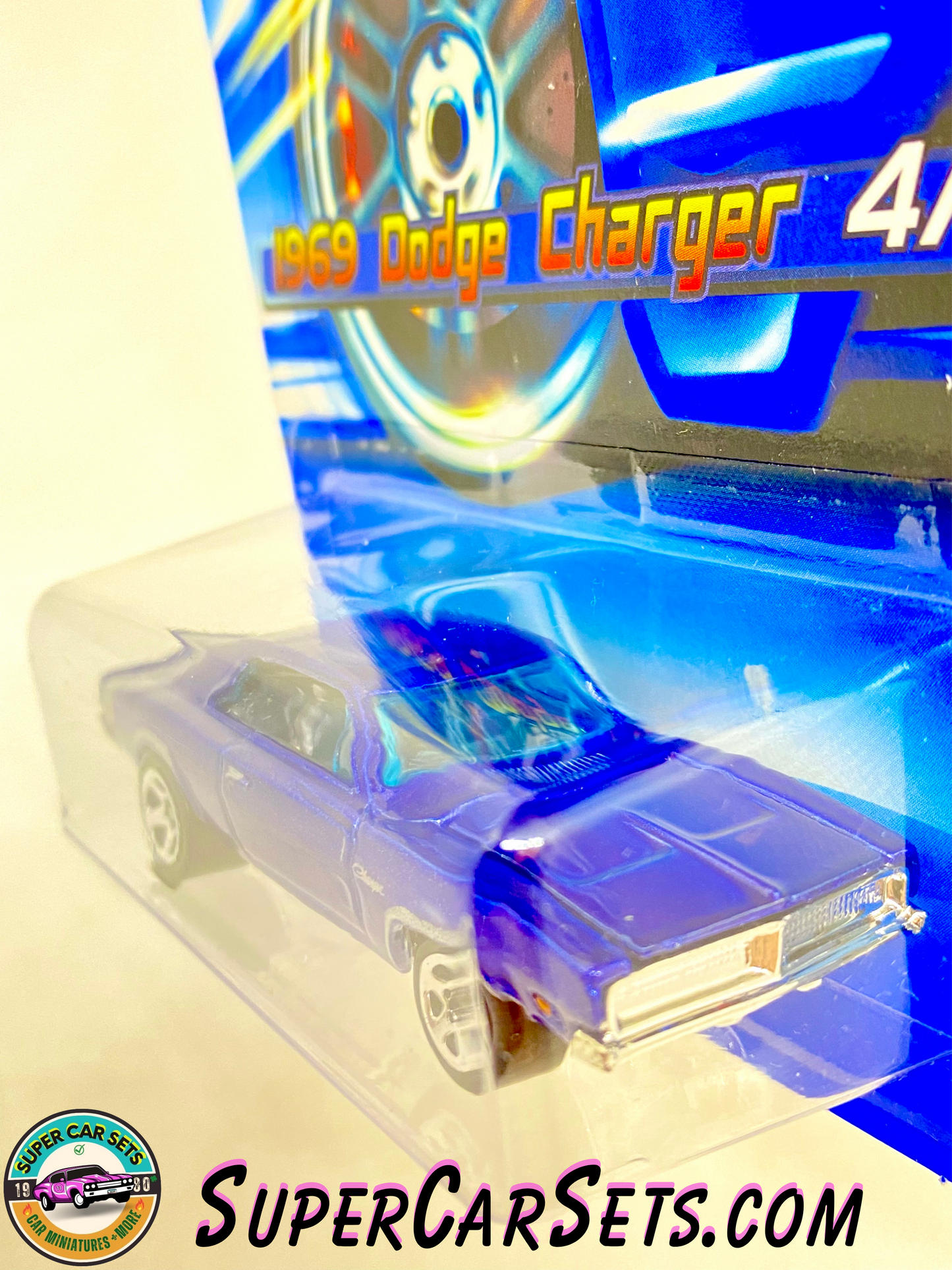 1969 Dodge Charger - Hot Wheels Muscle Mania (4/5) (#104) (G6831) (Year launched 2005)