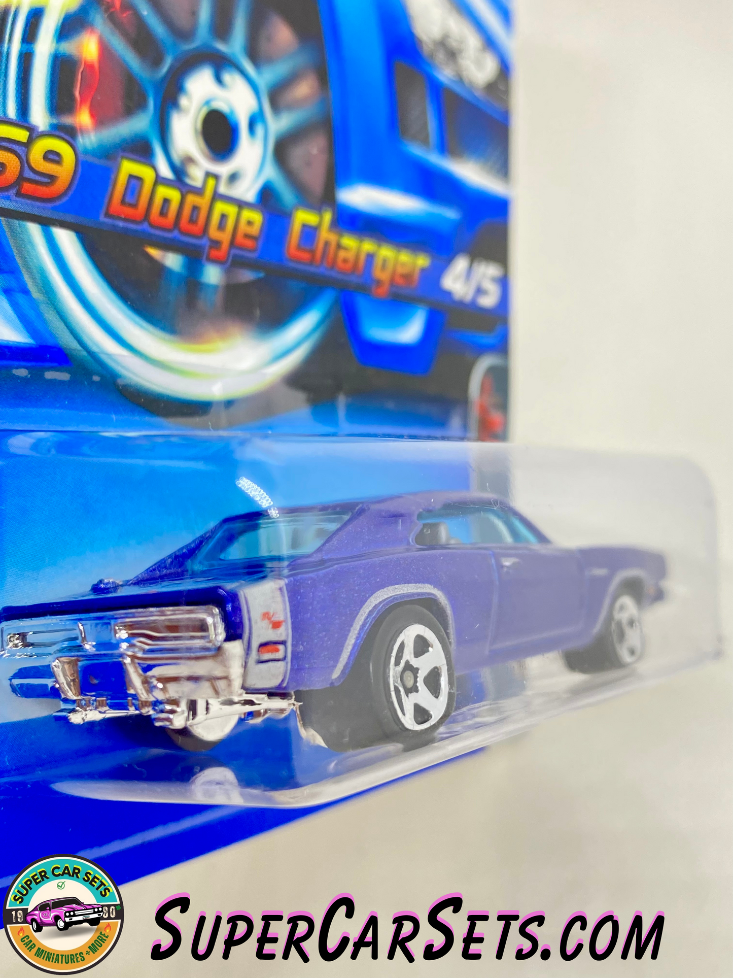 1969 Dodge Charger - Hot Wheels Muscle Mania (4/5) (#104) (G6831) (Year launched 2005)