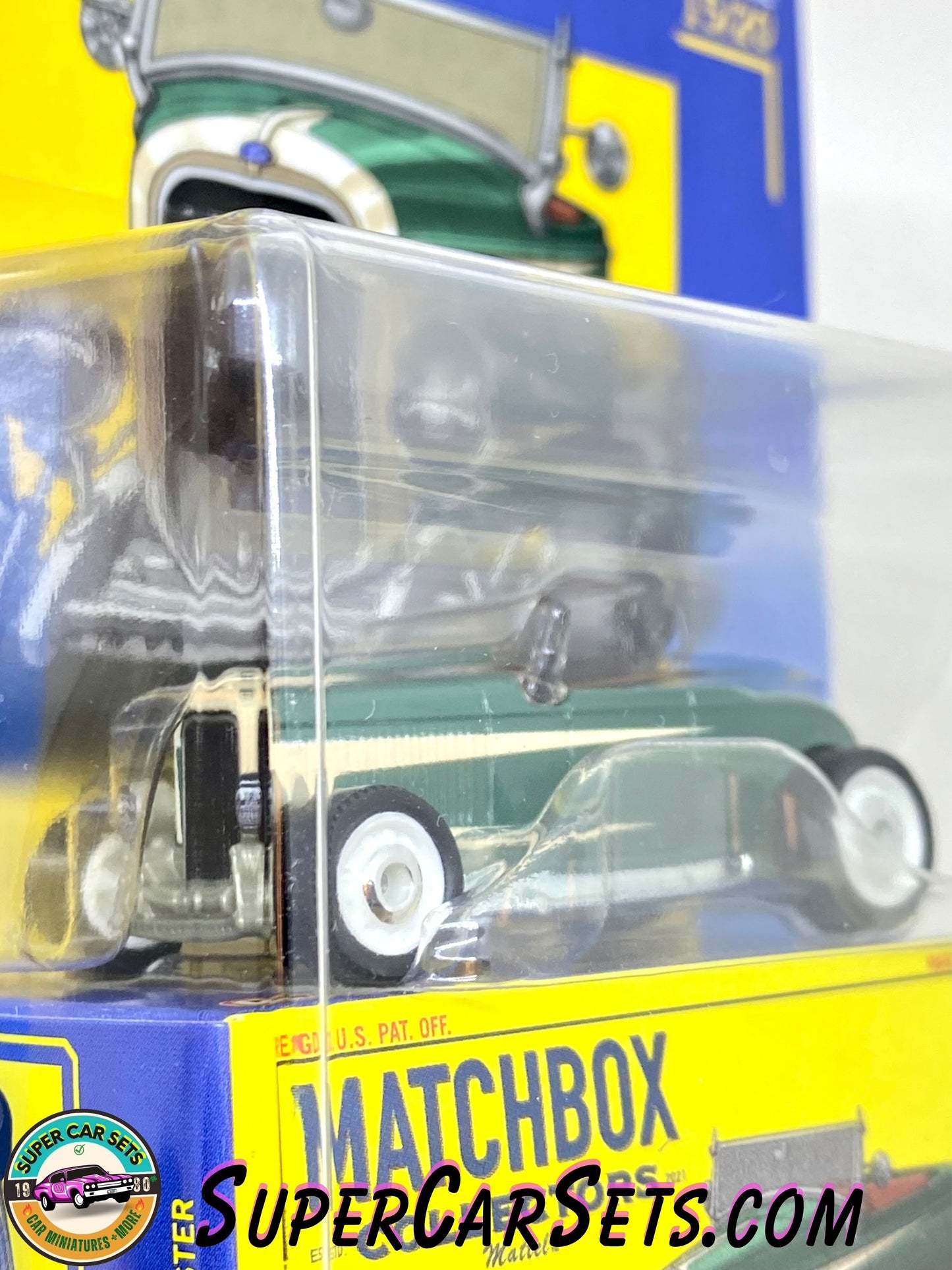 1932 Ford Model Roadster - Matchbox Collectors  15/20