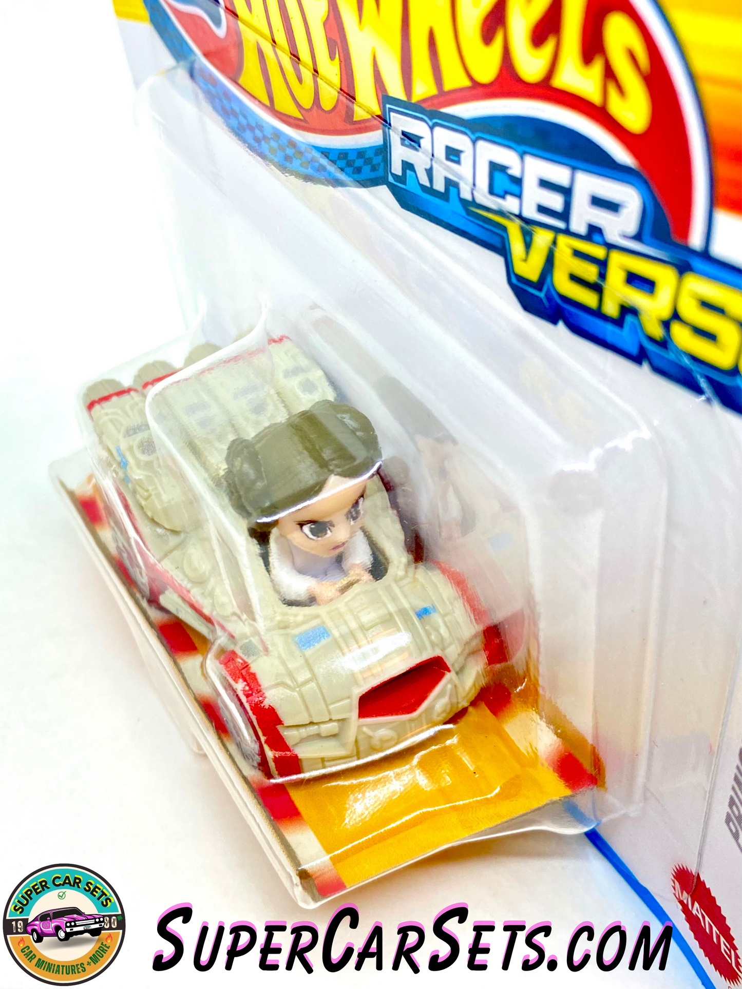 Hot Wheels Racer Verse Princess Leia (card slightly bent)