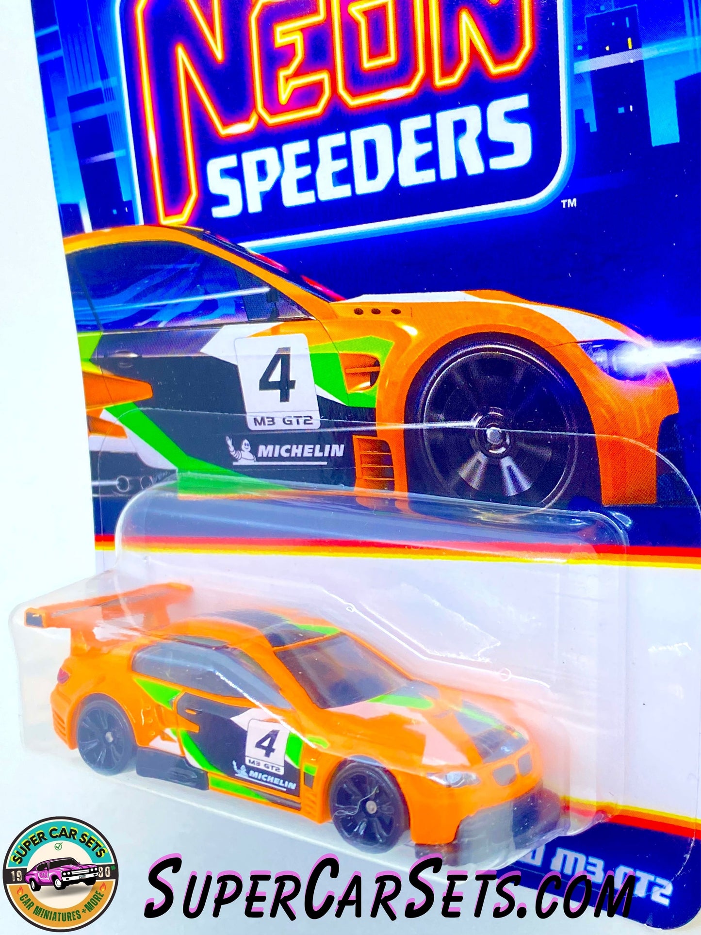 BMW M3 GT2 - Hot Wheels Neon Speeders (4/8)