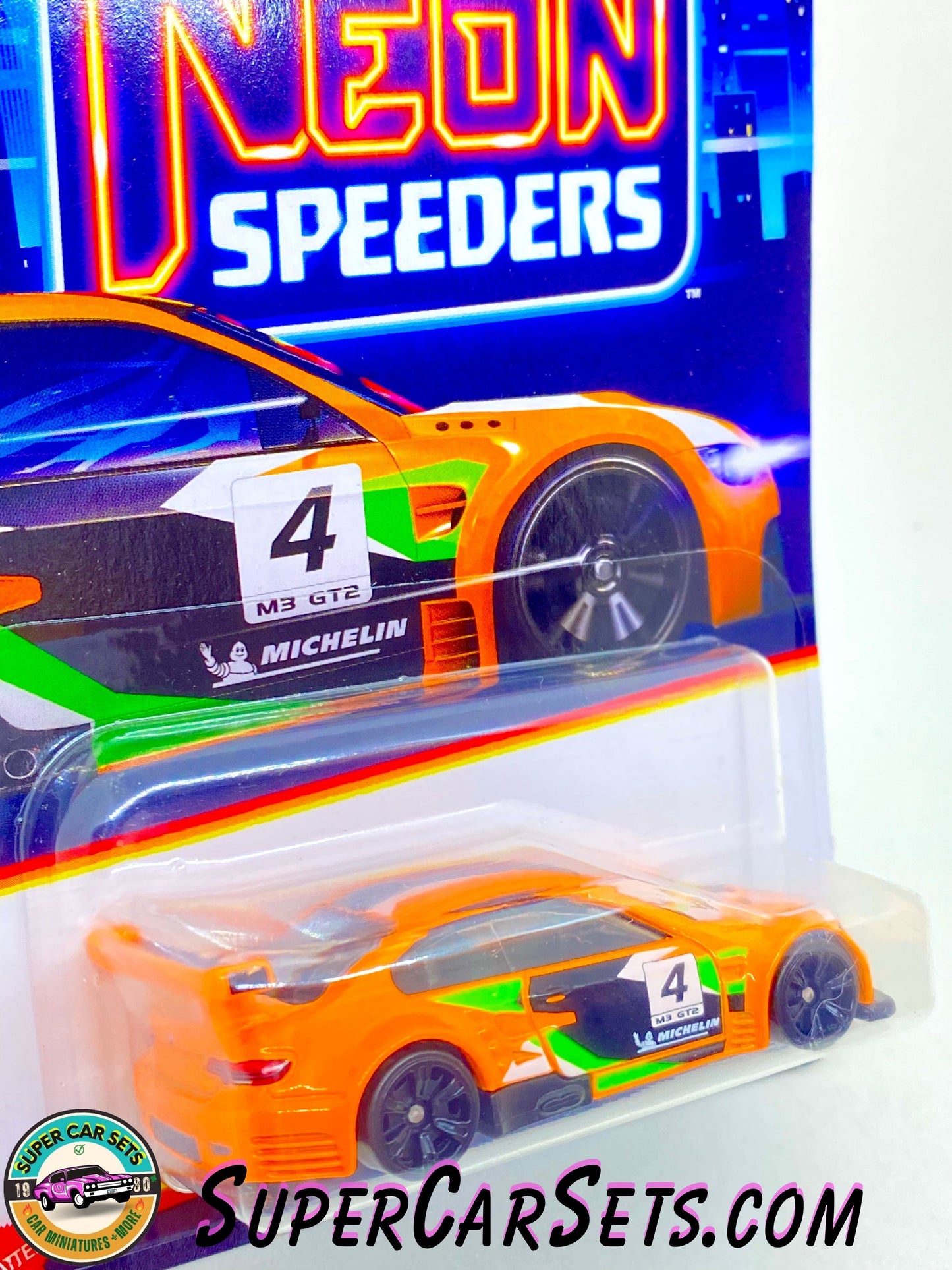 BMW M3 GT2 - Hot Wheels Neon Speeders (4/8)