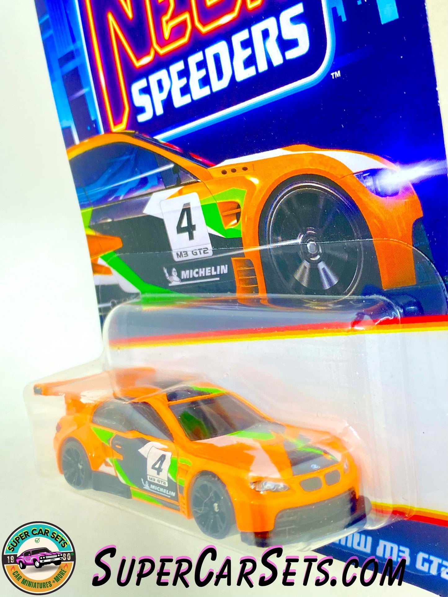 BMW M3 GT2 - Hot Wheels Neon Speeders (4/8)