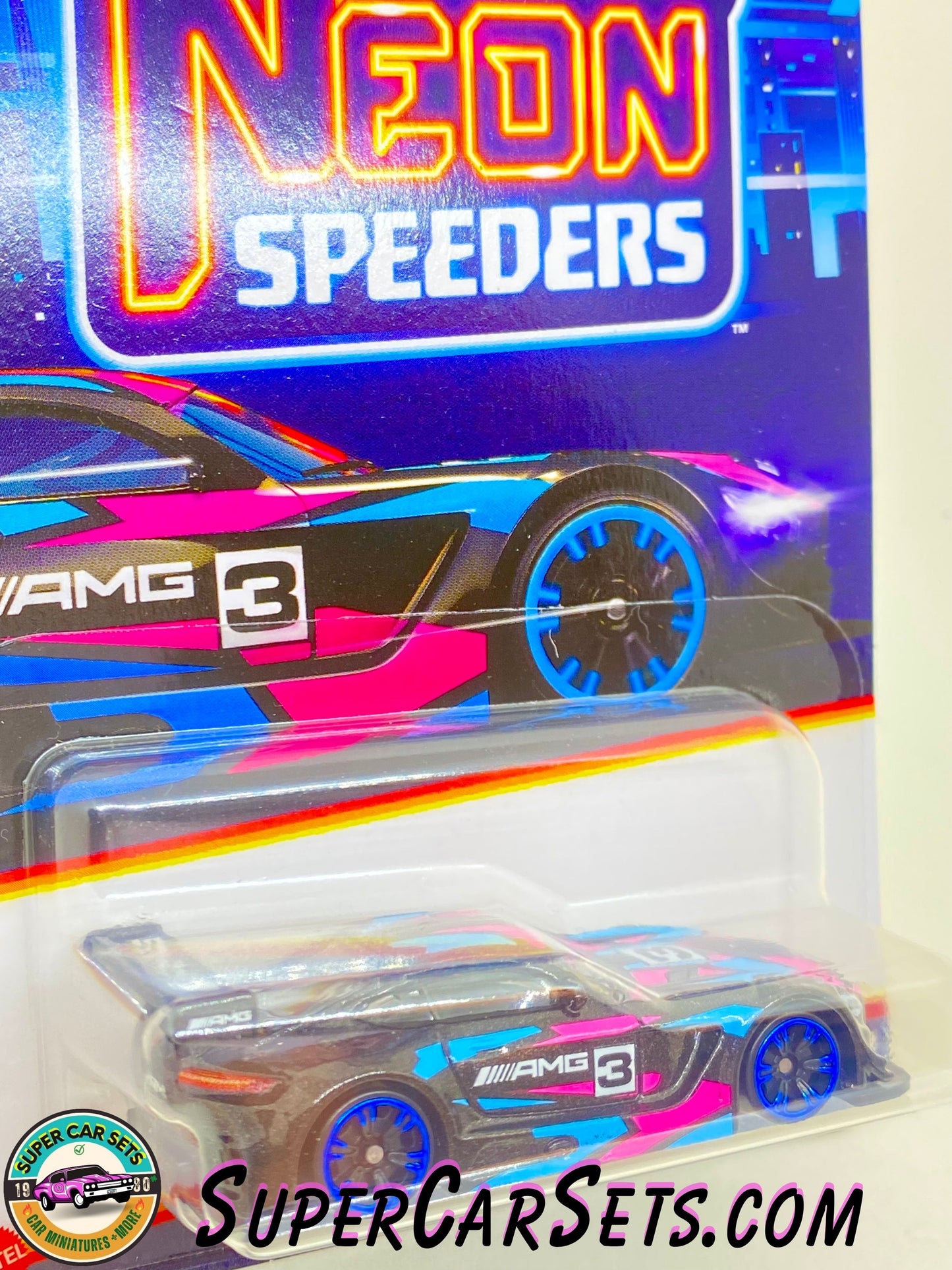 Hot Wheels Neon Speeders (5/8) - ’16 Mercedes-AMG GT3