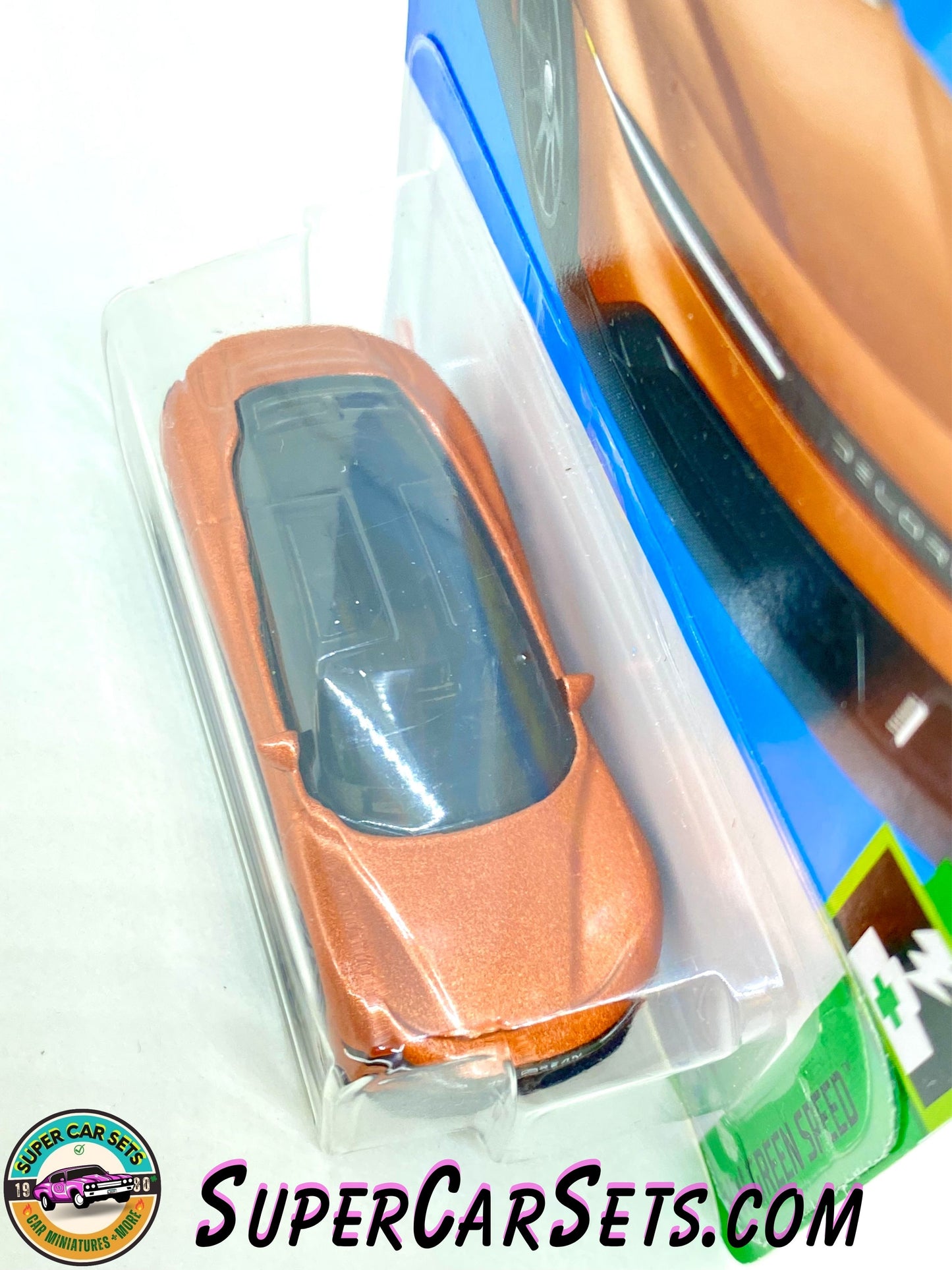 DeLorean Alphas (metalflake copper colour) - Hot Wheels HW Green Speed 2024 (7/10) (85/250)