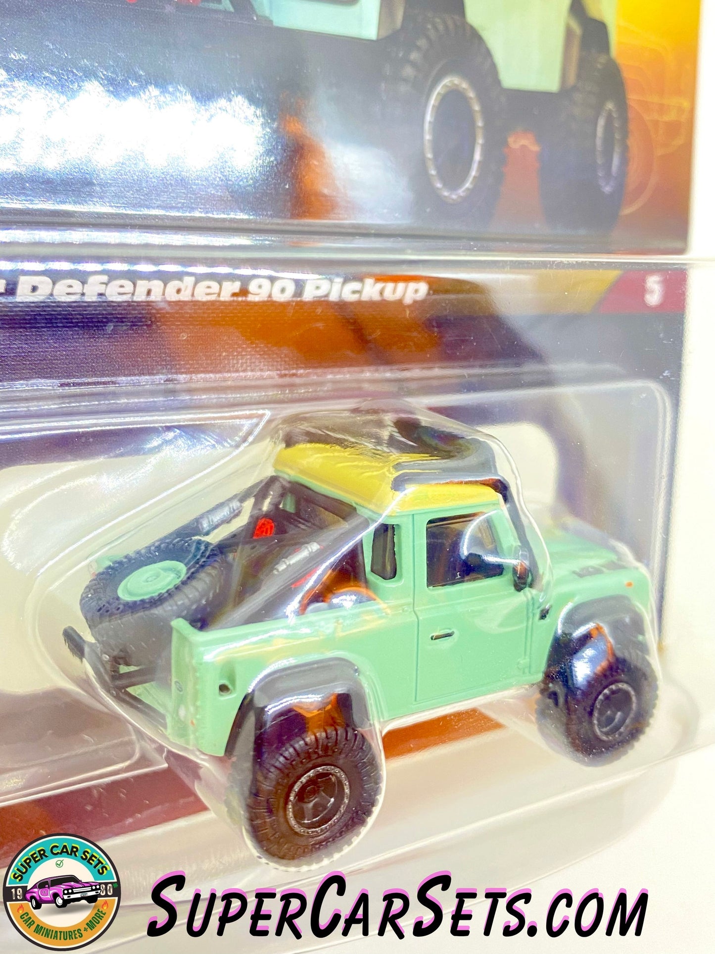 Land Rover Defender 90 Pickup  - Hot Wheels Elite 64 Series