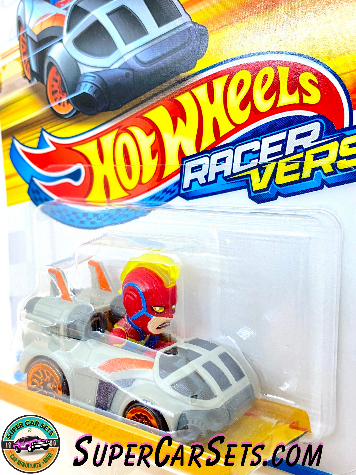 Hot Wheels Racer Verse Captain Marvel