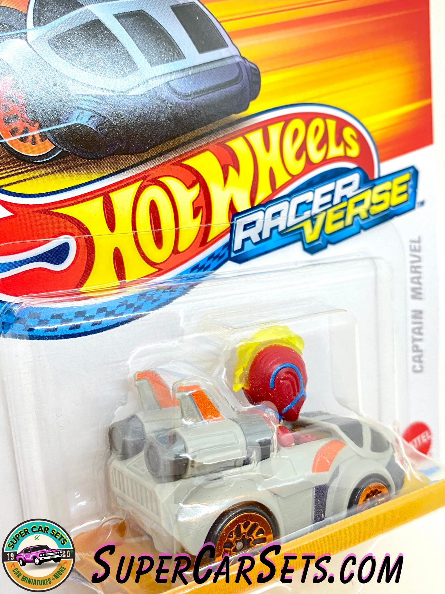 Hot Wheels Racer Verse Captain Marvel