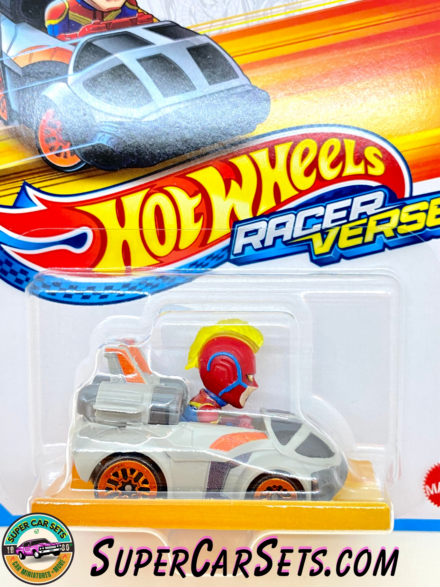 Hot Wheels Racer Verse Captain Marvel