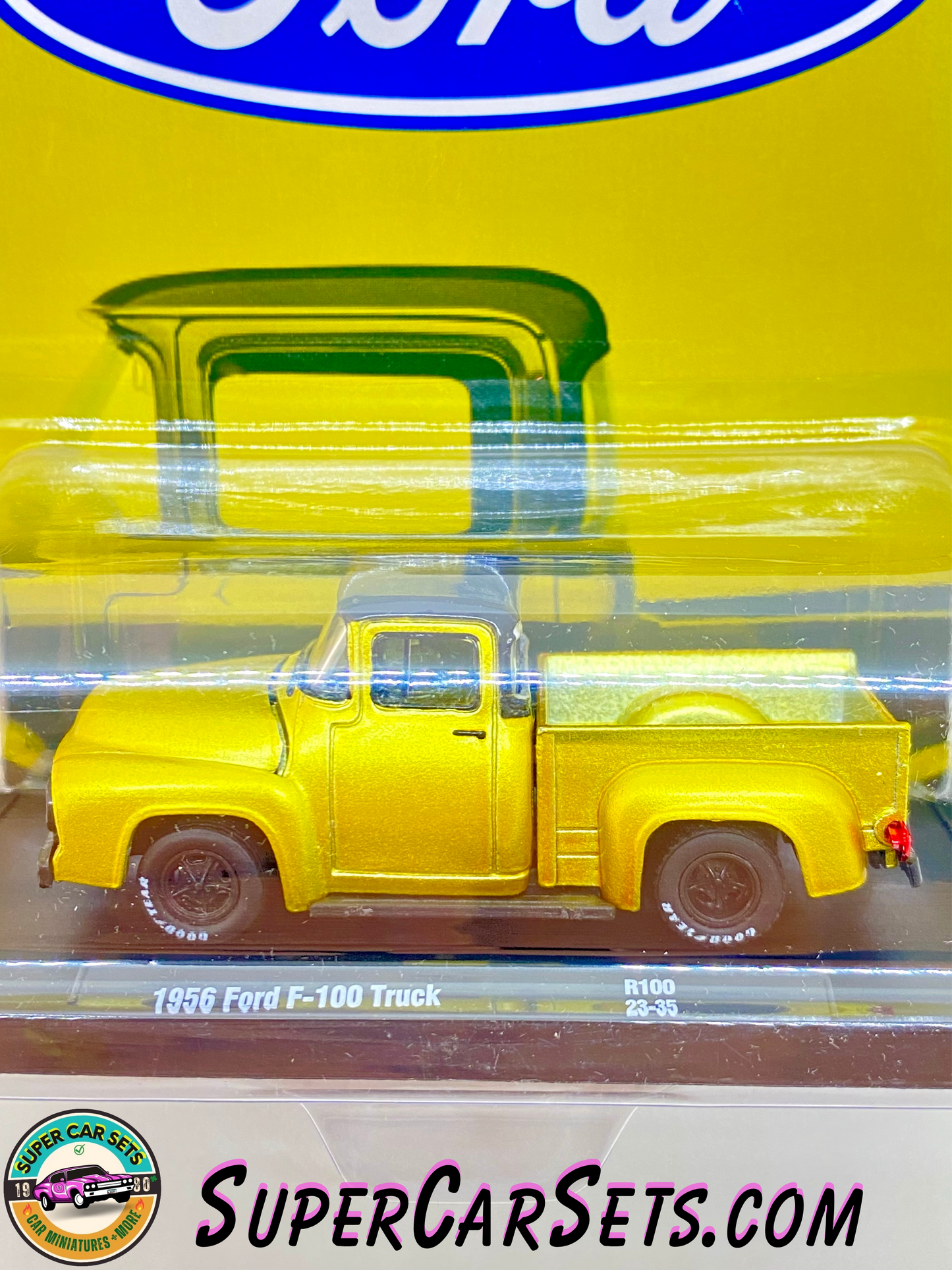 1956 Ford F-100 Truck (golden colour) - Ford by M2 Machines