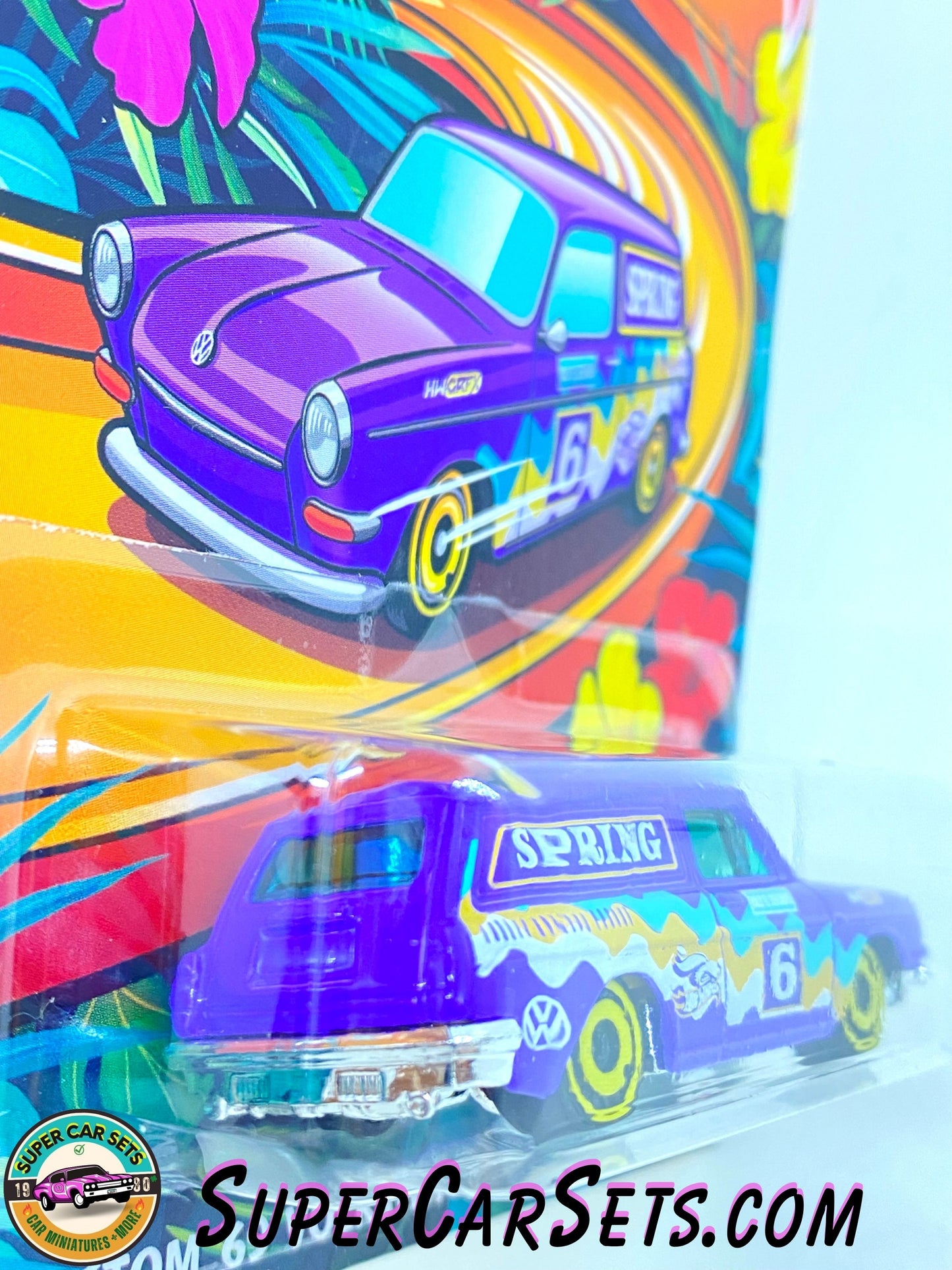 Custom ’69 Volkswagen Squareback - Hot Wheels Spring Series 2024 (5/5) (HVX24)