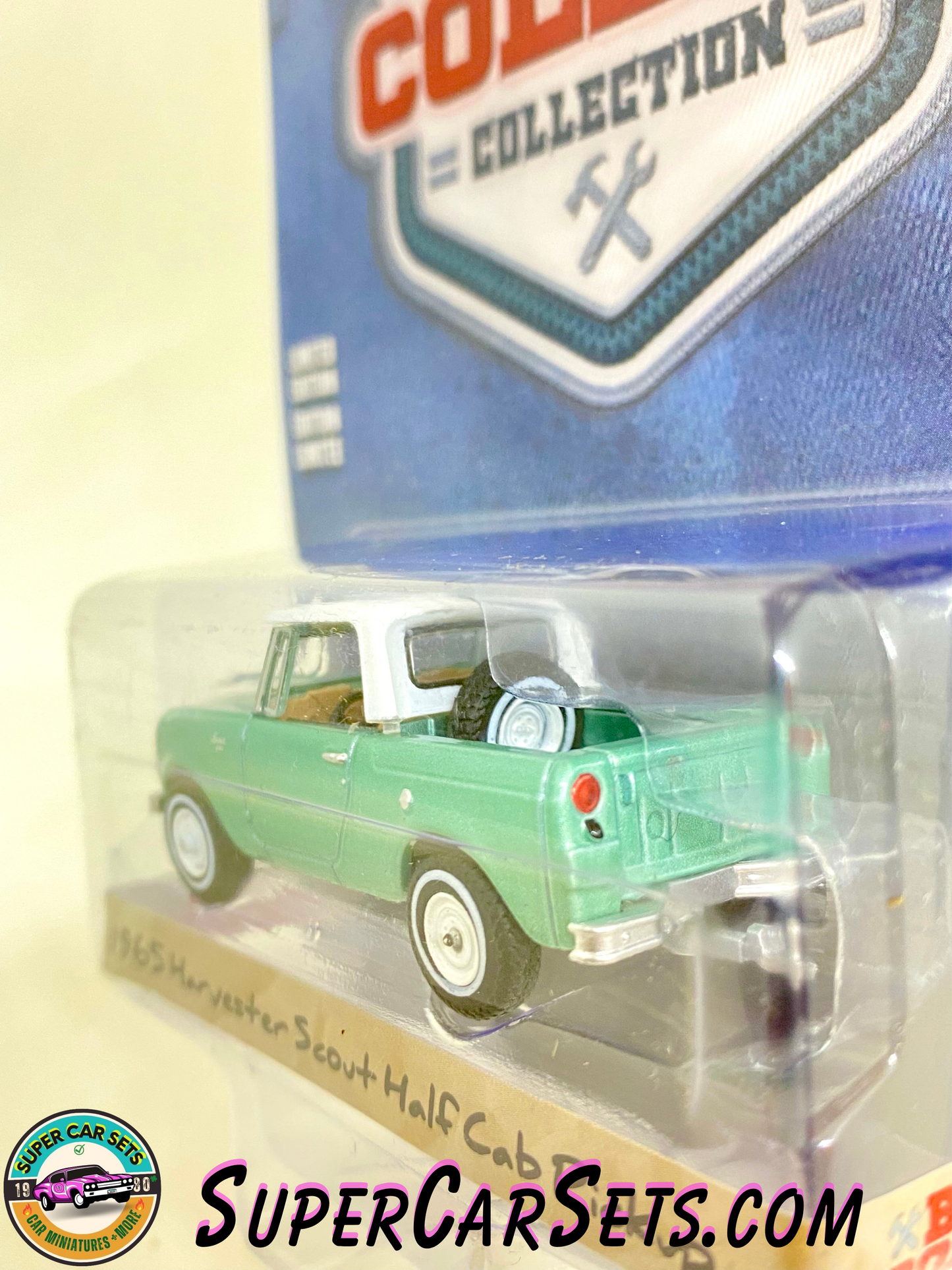 1965 Harvester Scout Half Cab Pickup - Greenlight Collectibles Blue Collar Collection Serie 13