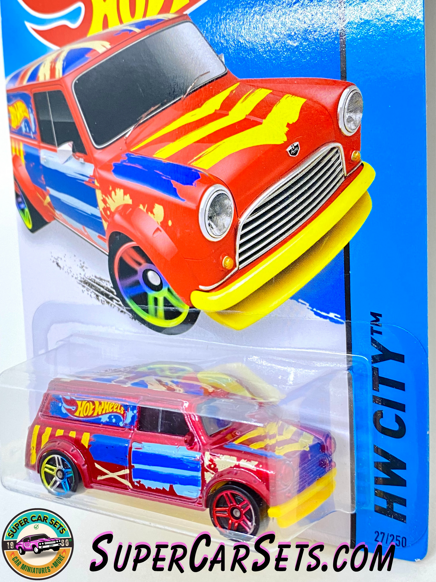 Hot Wheels HW City 2015 (27/250) - ’67 Austin Mini Van