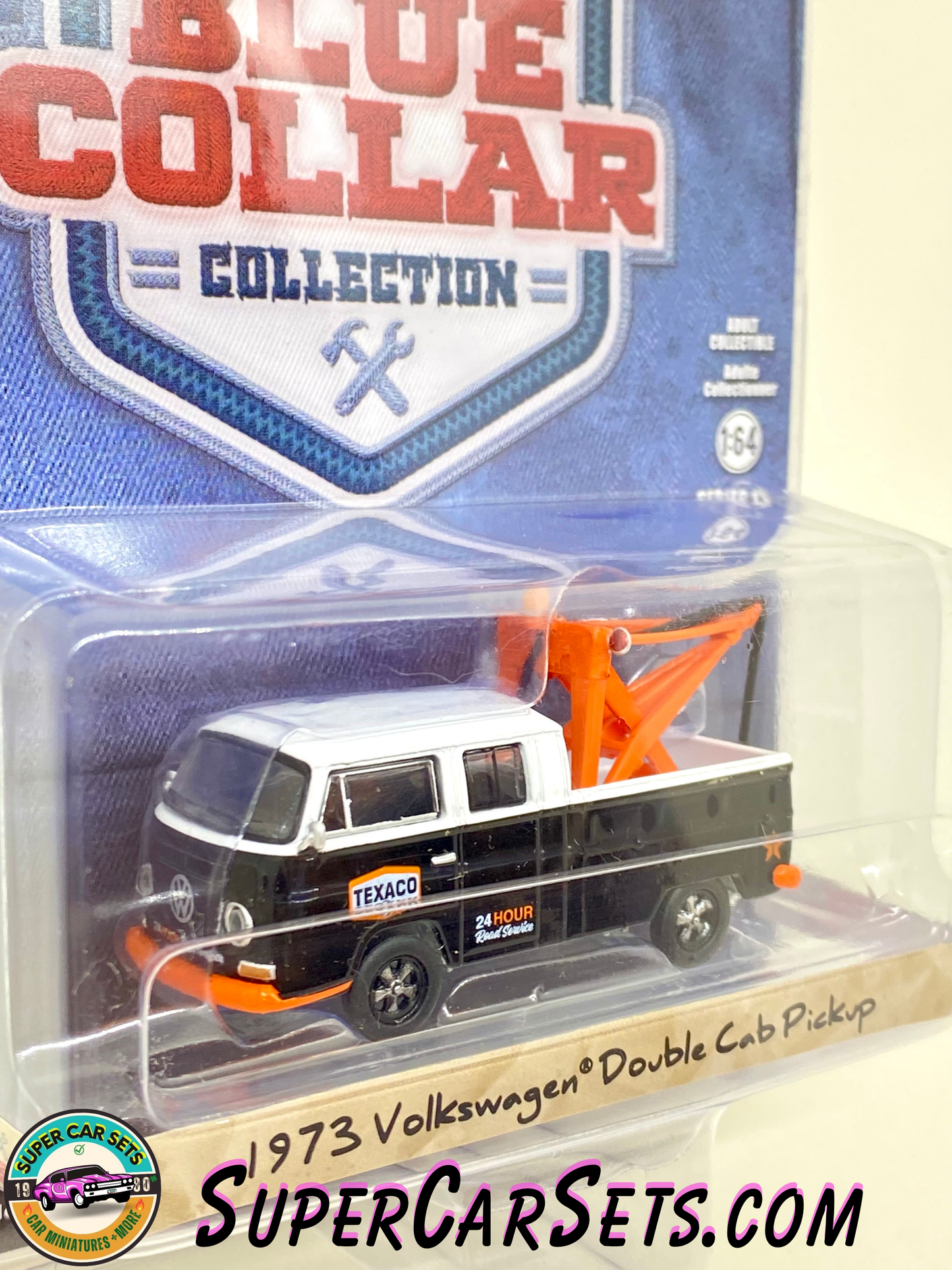 1973 Volkswagen Double Cab Pickup (black, white, orange colour + “Texaco") - Greenlight Collectibles Blue Collar Collection Serie 13