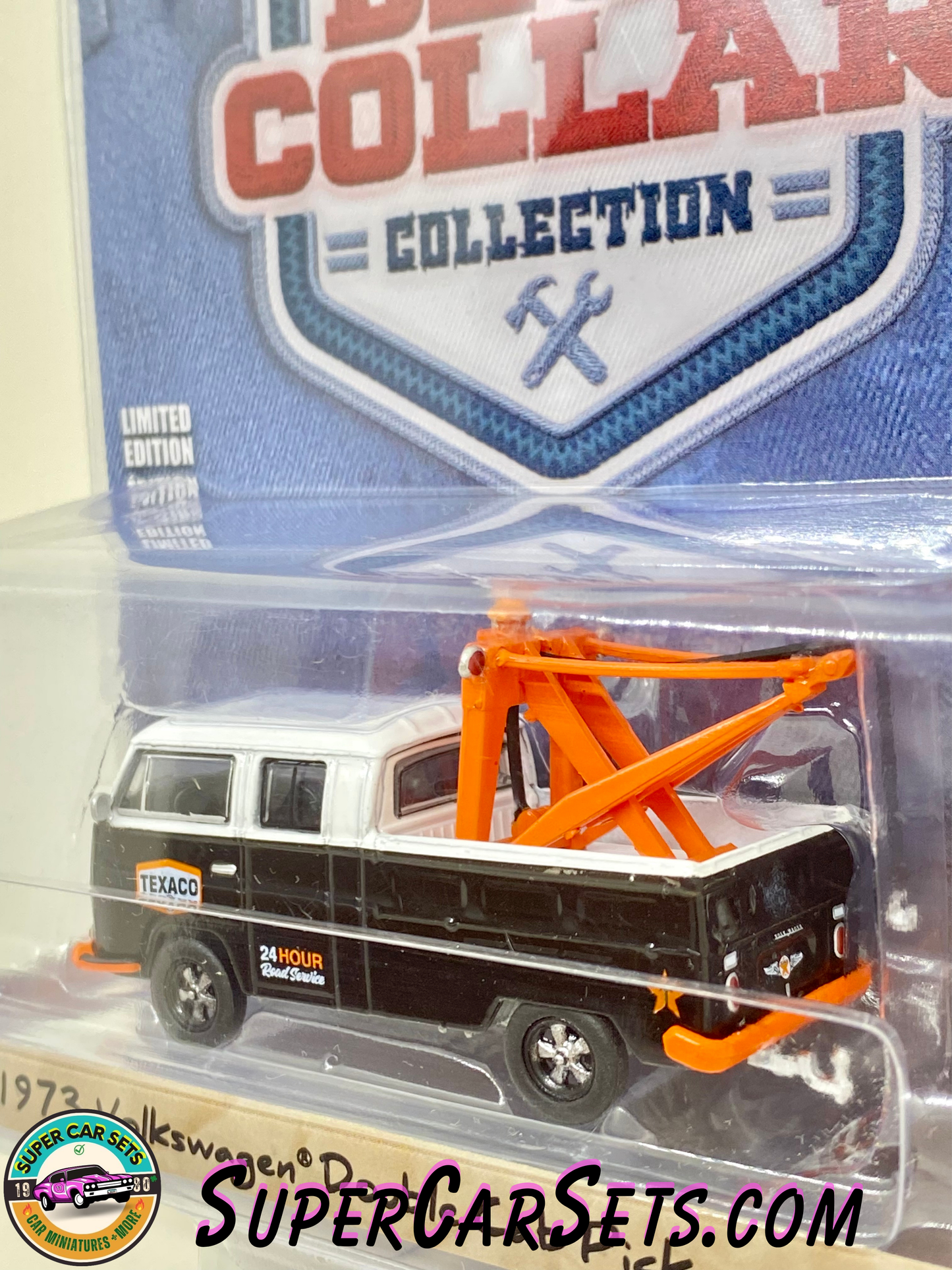 1973 Volkswagen Double Cab Pickup (black, white, orange colour + “Texaco") - Greenlight Collectibles Blue Collar Collection Serie 13