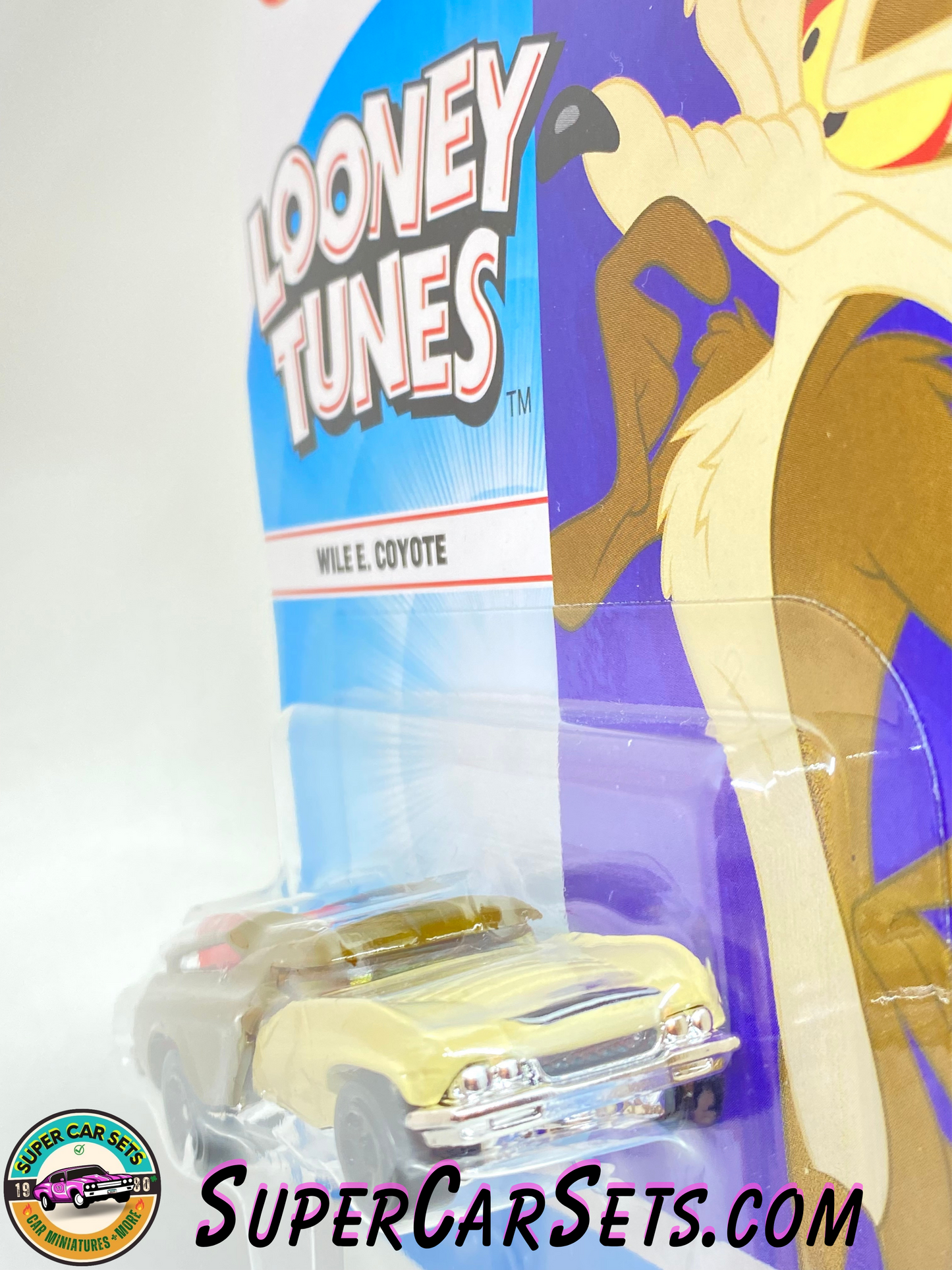 Wile E. Coyote - Looney Tunes - Hot Wheels Character Cars