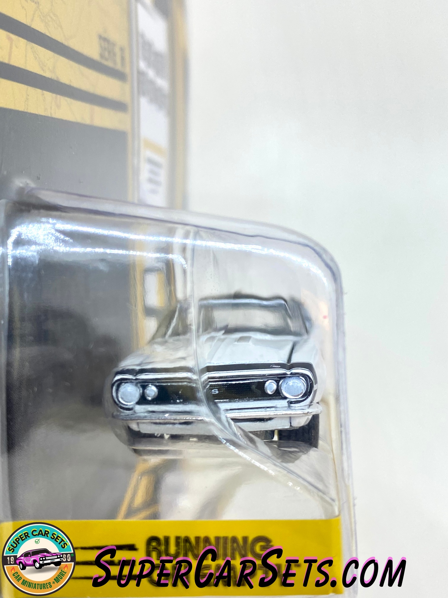 1967 Chevrolet Camaro SS - Running on Empty Serie 16 - made by Greenlight Collectibles