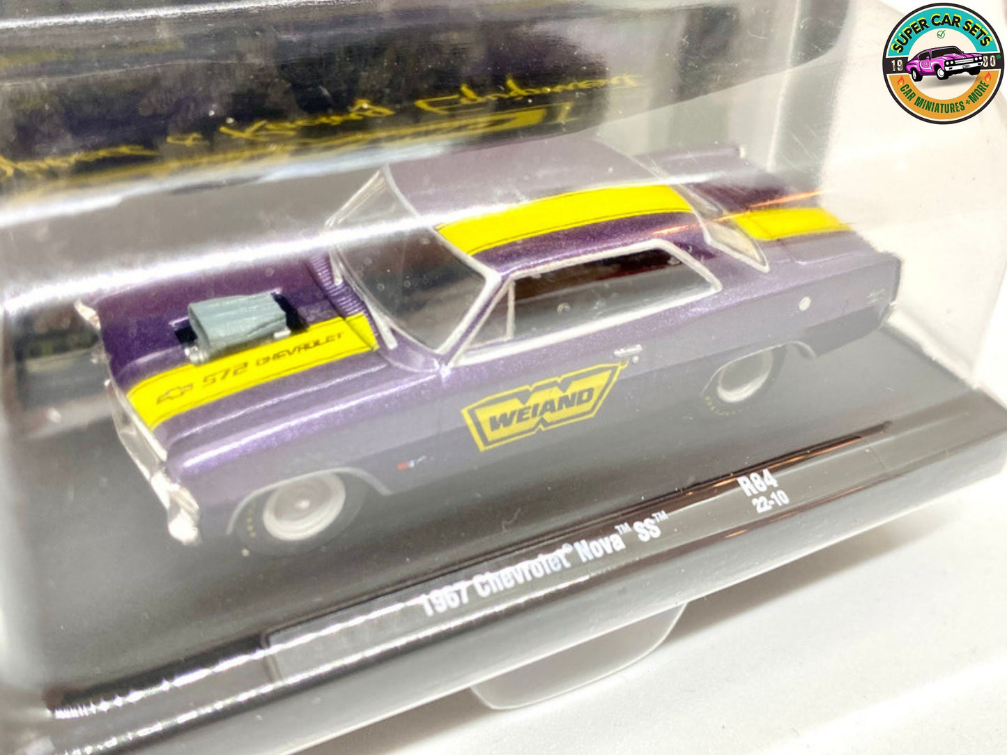 2 Fahrzeuge Weiand Set – 1967 Chevrolet Nova SS + 1964 Dodge A100 Kastenwagen, hergestellt von M2 Machines