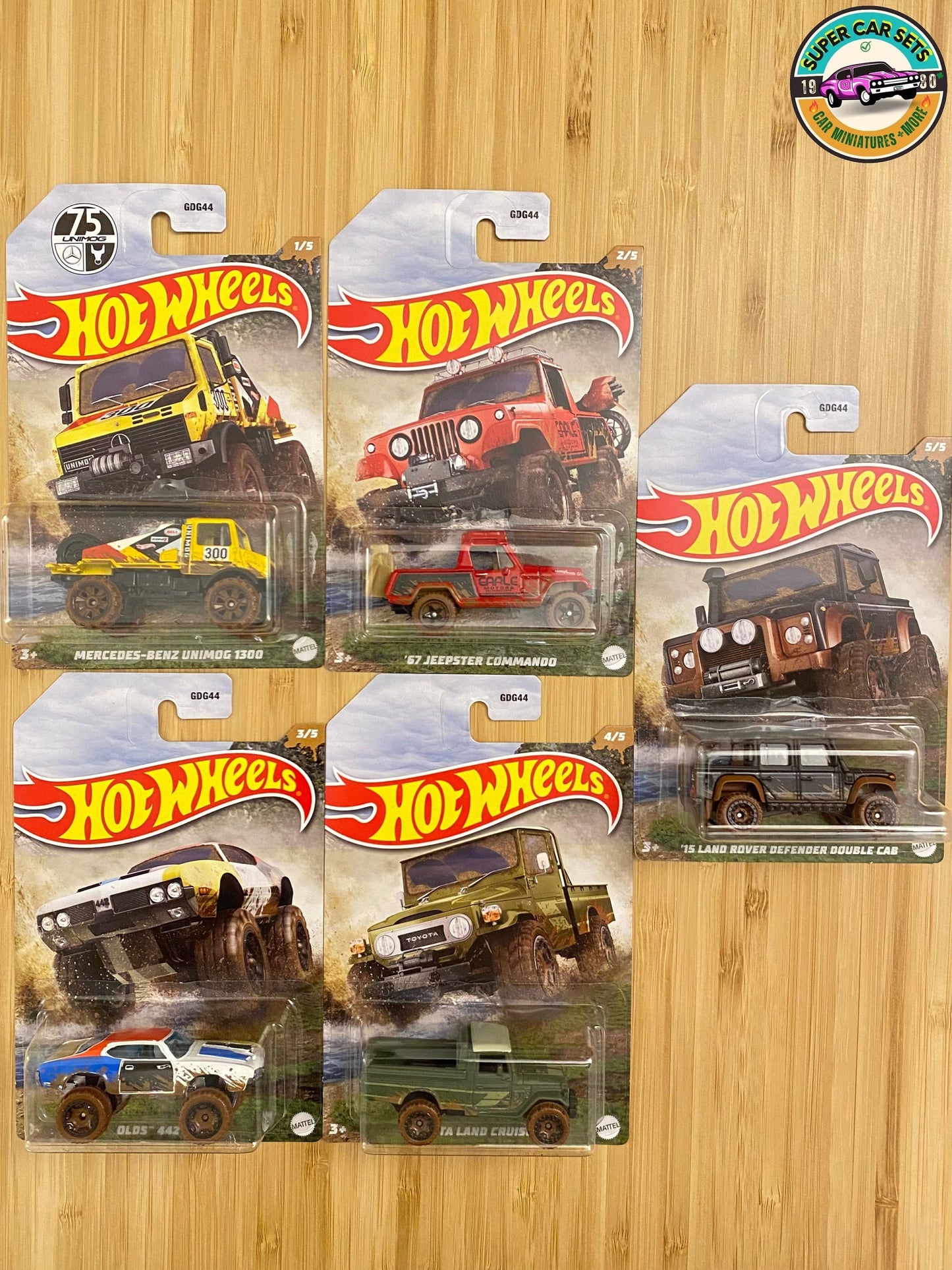 Les 5 voitures (ensemble complet) Mud Runners Hot Wheels