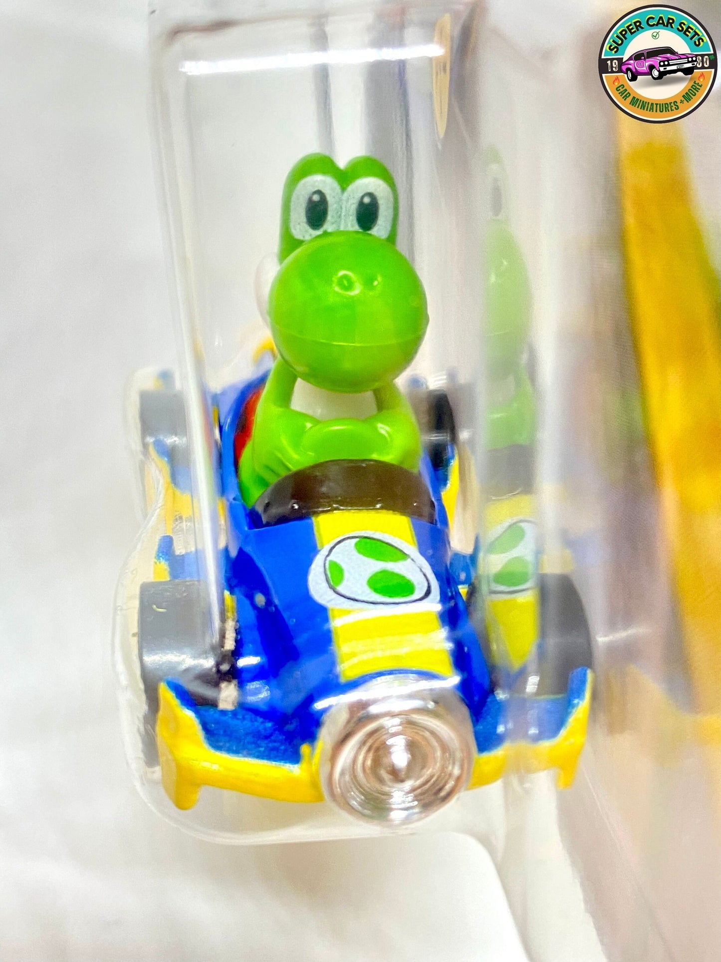 Yoshi - Mach 8 - Mario Kart Hot Wheels