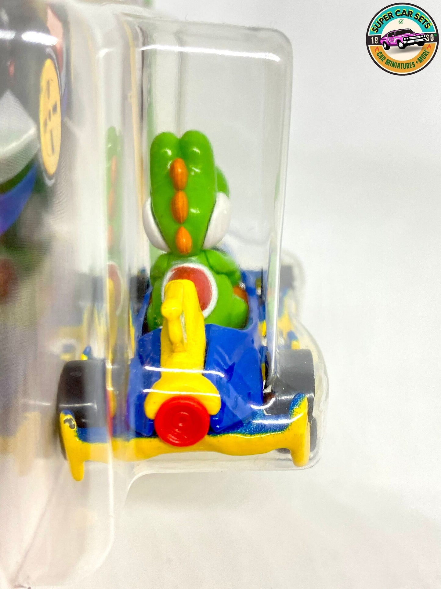 Yoshi - Mach 8 - Mario Kart Hot Wheels