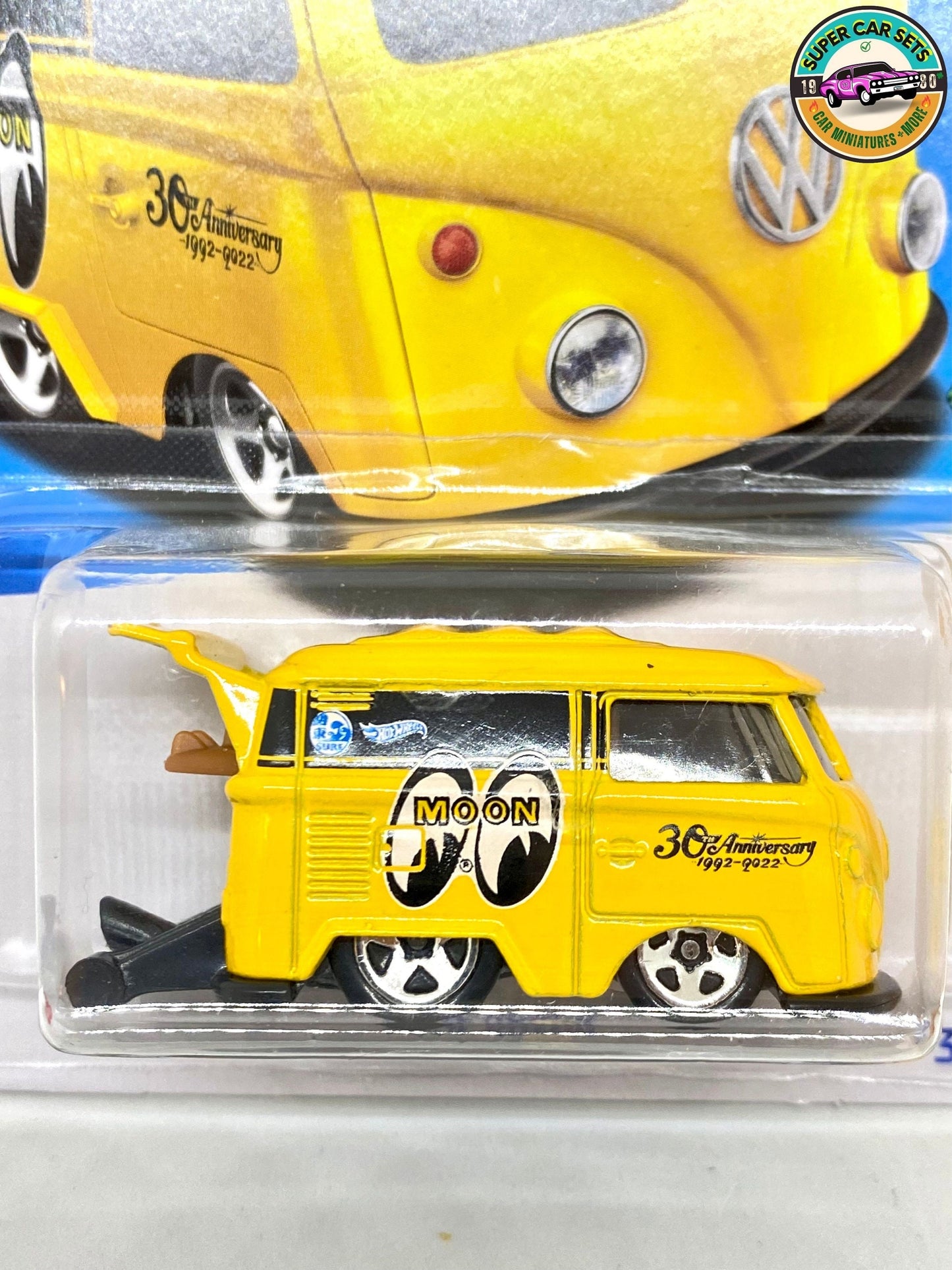 Hot Wheels Mooneyes Kool Kombi – Surf's Up – 2023 (2/5)