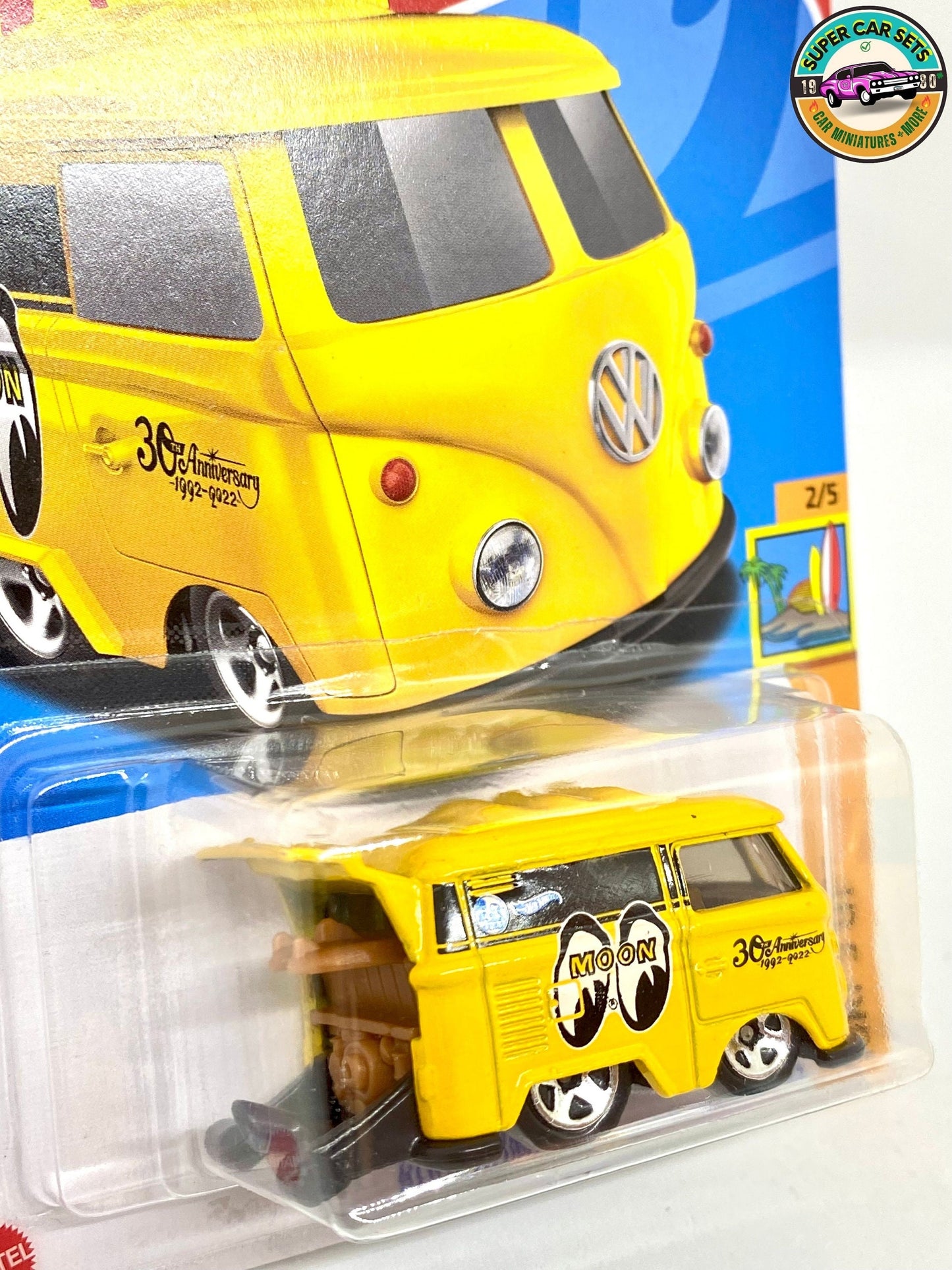 Hot Wheels Mooneyes Kool Kombi – Surf's Up – 2023 (2/5)