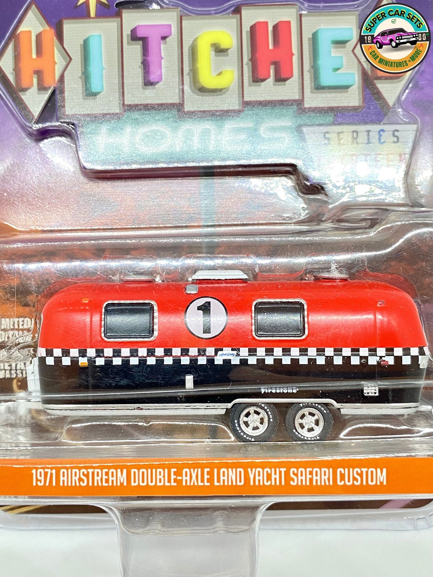 1971 Airstream Double-Axle Land Yacht Safari Custom (rot #1) – Hitched Homes Serie 13, hergestellt von Greenlight Collectables