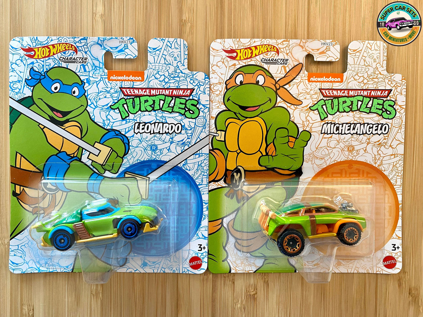 2 voitures Teenage Mutant Ninja Turtles (Leonardo + Michelangelo) de Hot Wheels Character