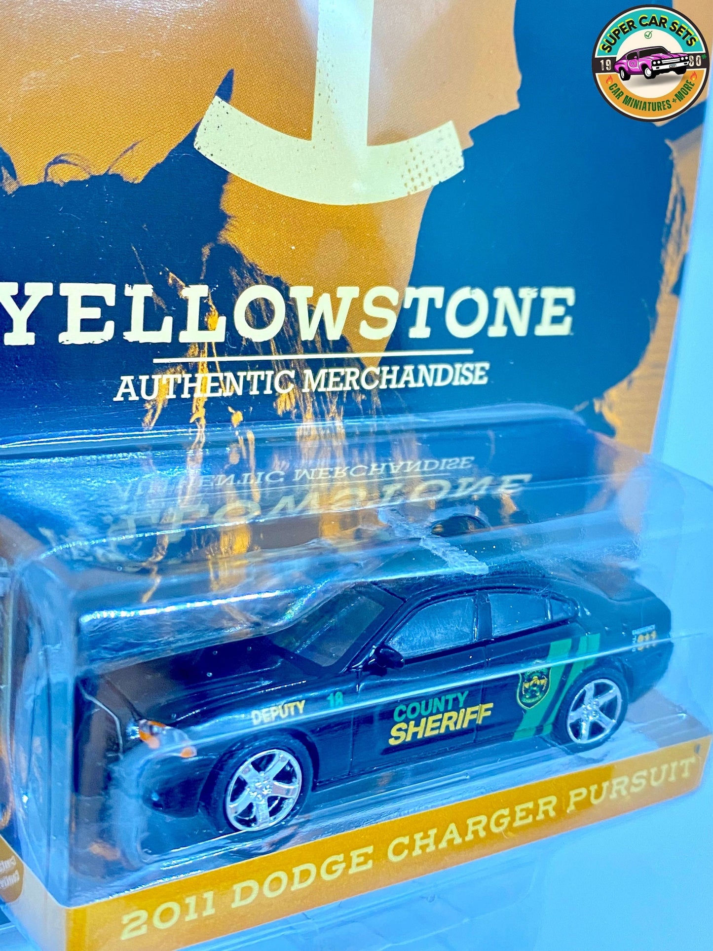 Yellowstone - 2011 Dodge Charger Pursuit - Hollywood series made by Greenlight