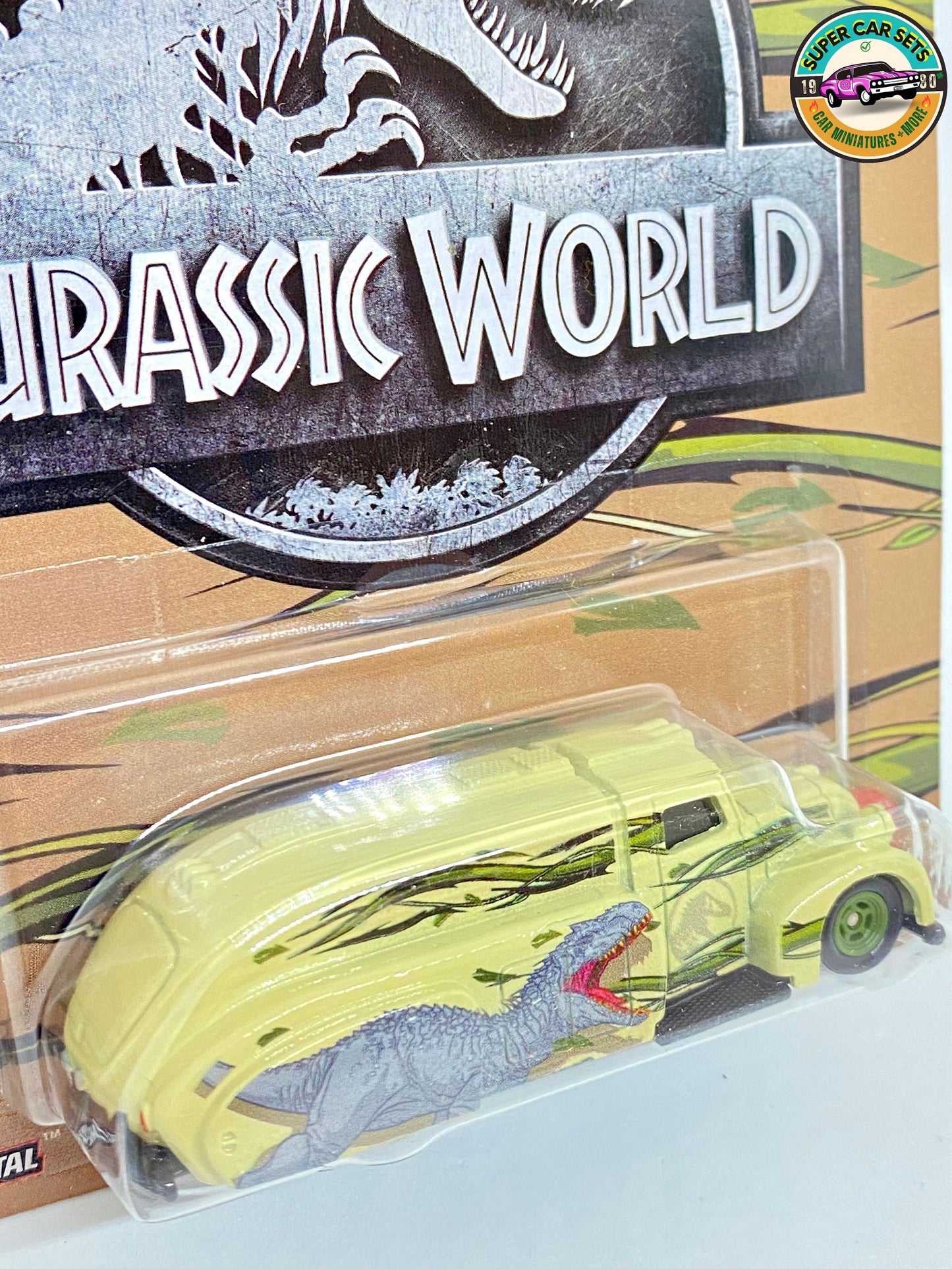 Hot Wheels Premium Jurassic World 2022 – Dodge Airflow '38