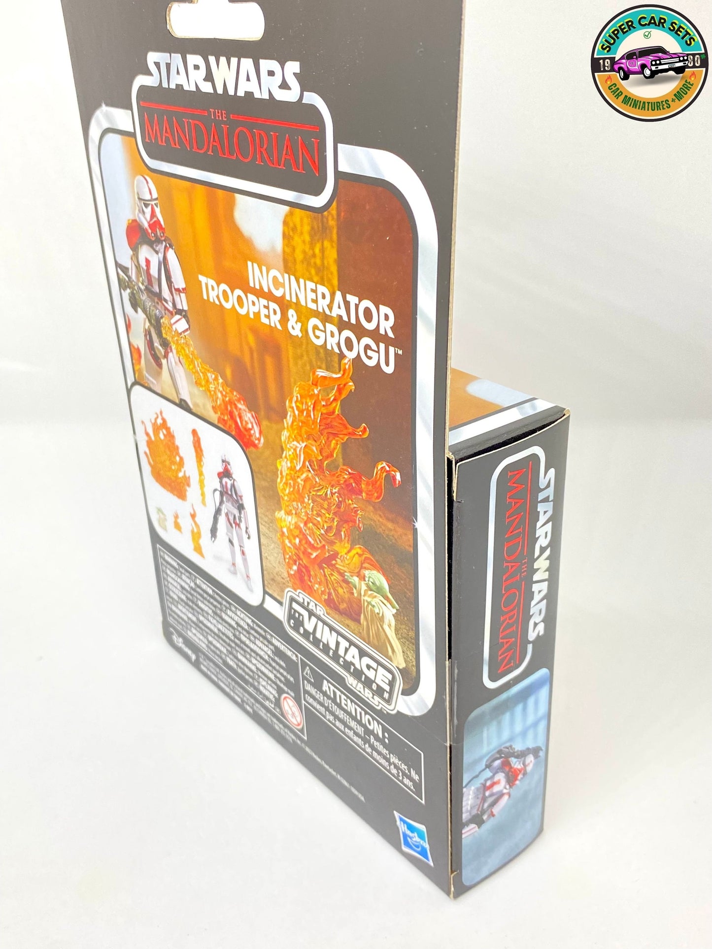 Star Wars - The Mandalorian - Incinérateur Trooper &amp; Grogu réalisé par Kenner