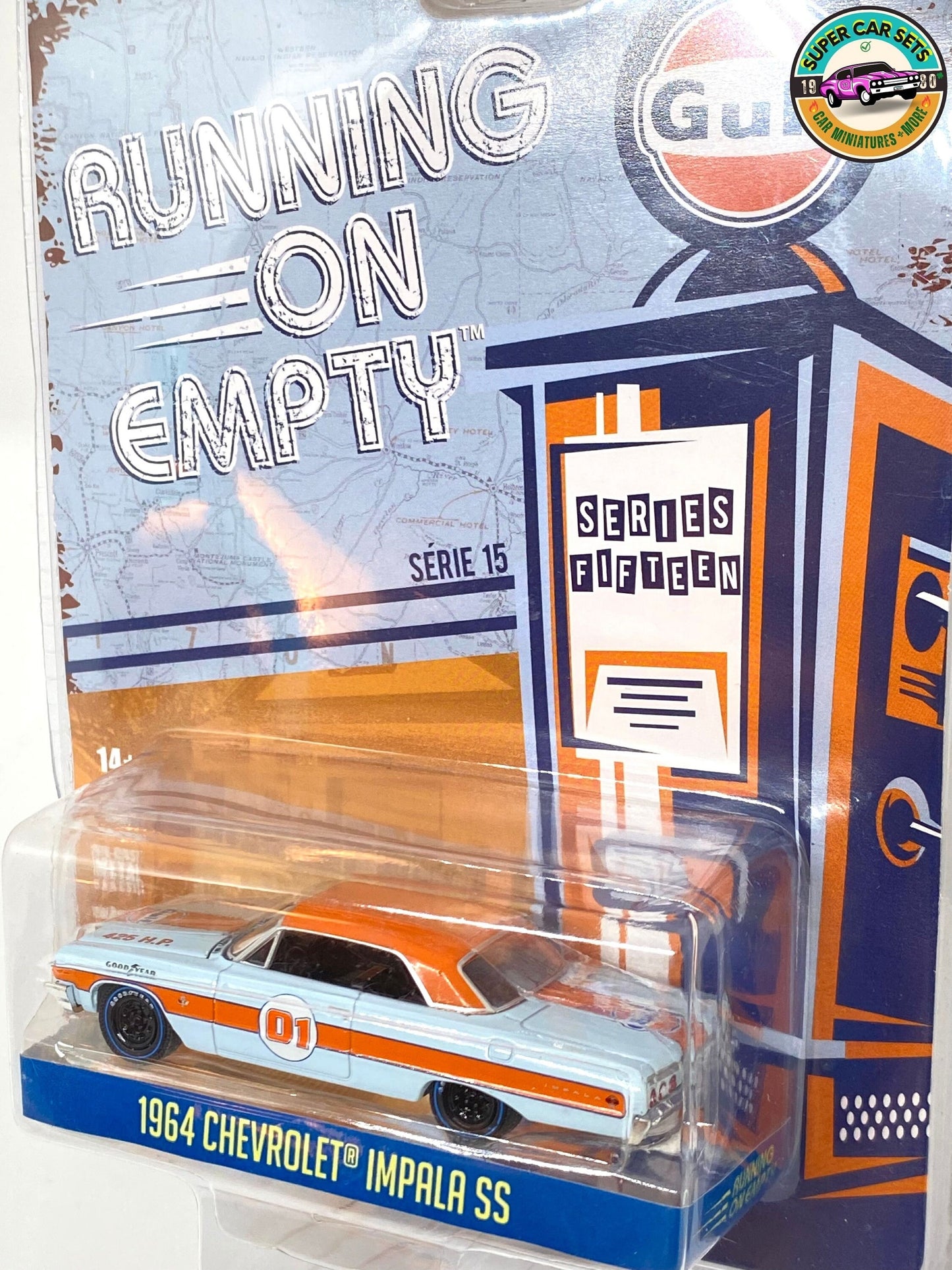 Gulf 1964 Chevrolet Impala SS - Fonctionnant sur une Serie 15 vide - fabriqué par Greenlight Collectibles