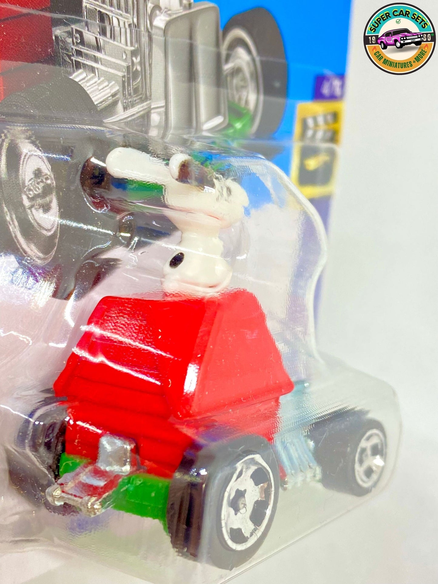 Snoopy - HW Screen Time Hot Wheels