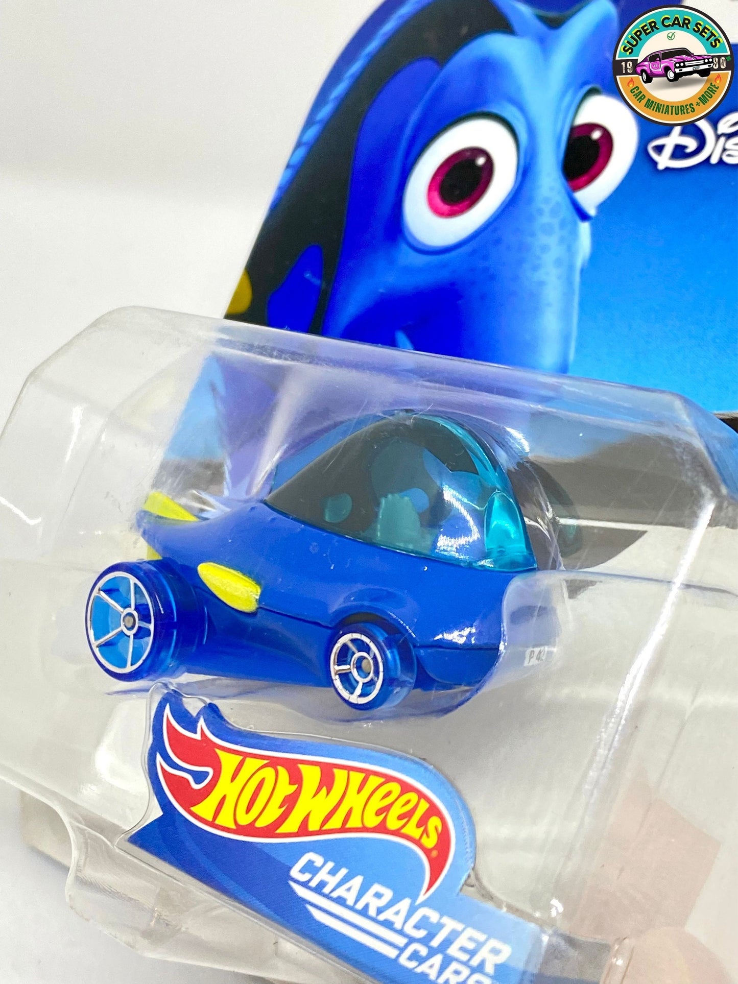 Le Monde de Nemo - Dory - Disney Pixar - Voitures de personnages Hot Wheels