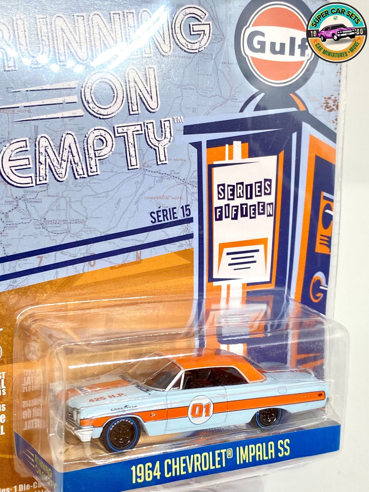 Gulf 1964 Chevrolet Impala SS - Fonctionnant sur une Serie 15 vide - fabriqué par Greenlight Collectibles