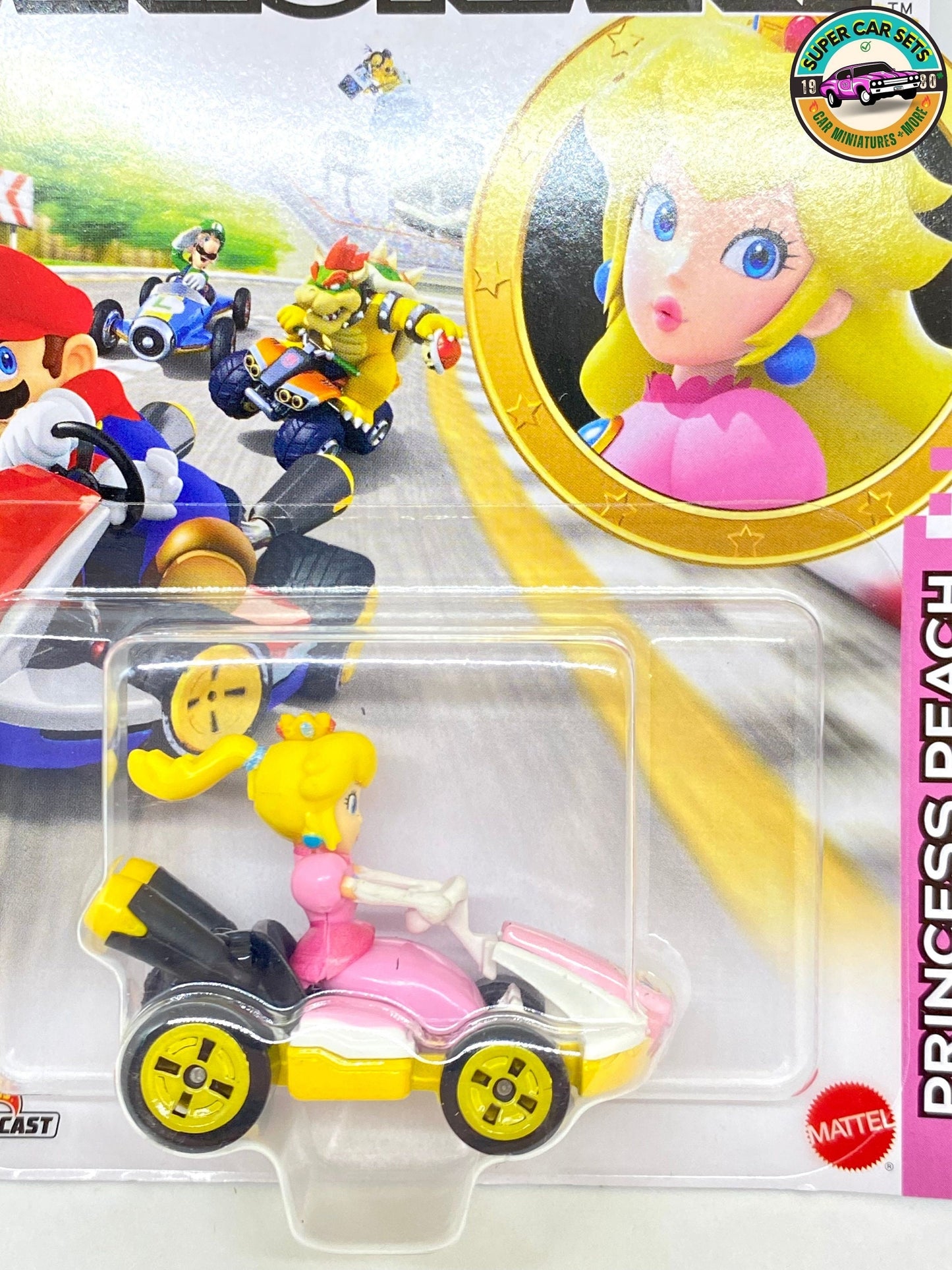 Princess Peach - Standard Kart - Mario Kart Hot Wheels (bent card)