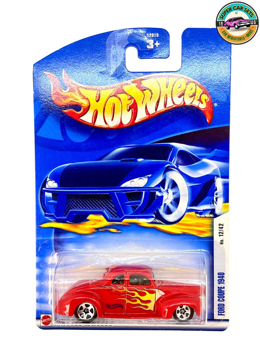 Hot Wheels - (VINTAGE) - Ford Coupé 1940 (couleur rouge avec flammes) - (12/42) (Année de lancement 2002)